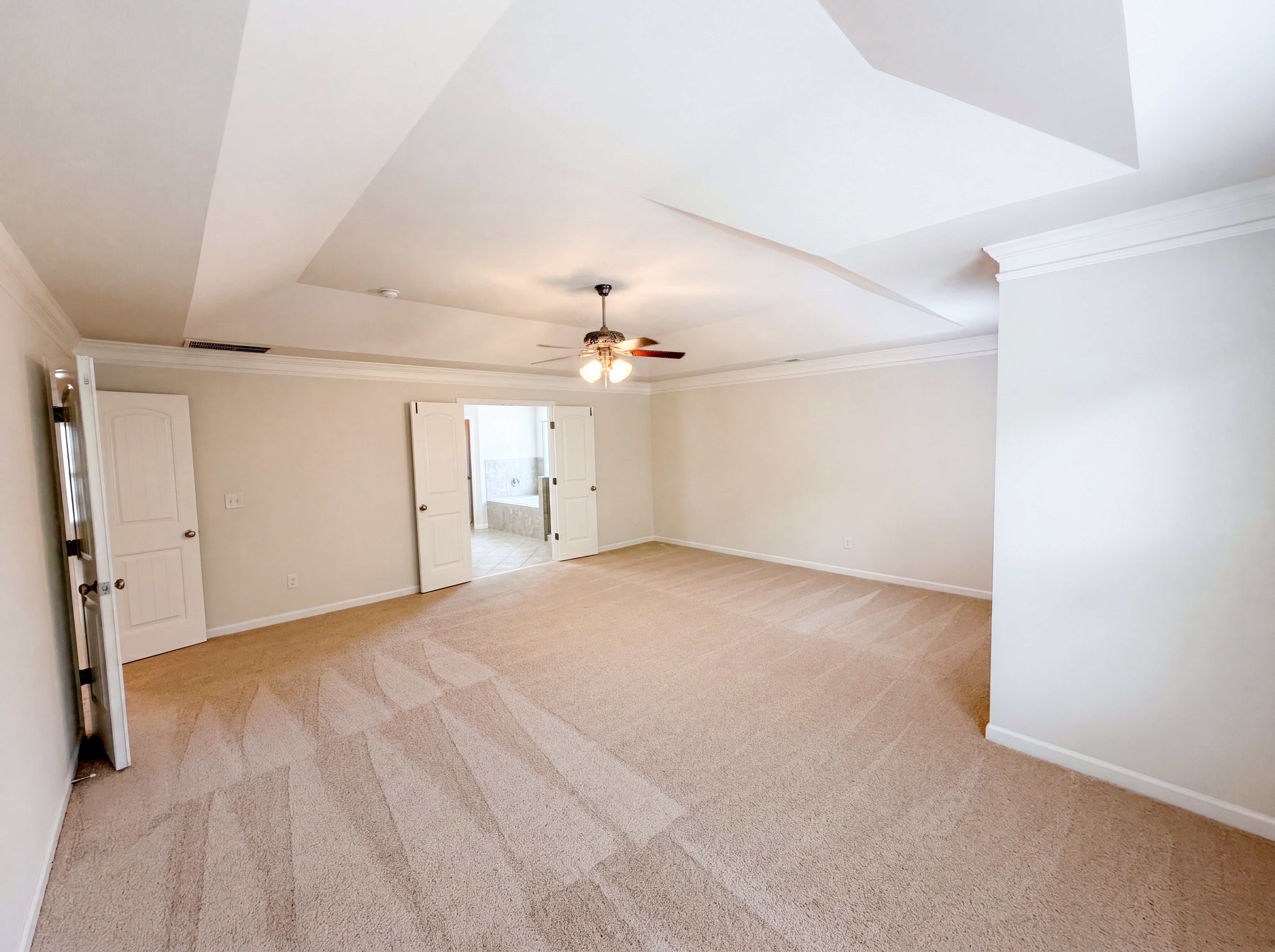 Photo 4 of 51 of 1481 Azalea Brook Dr, Lawrenceville, GA