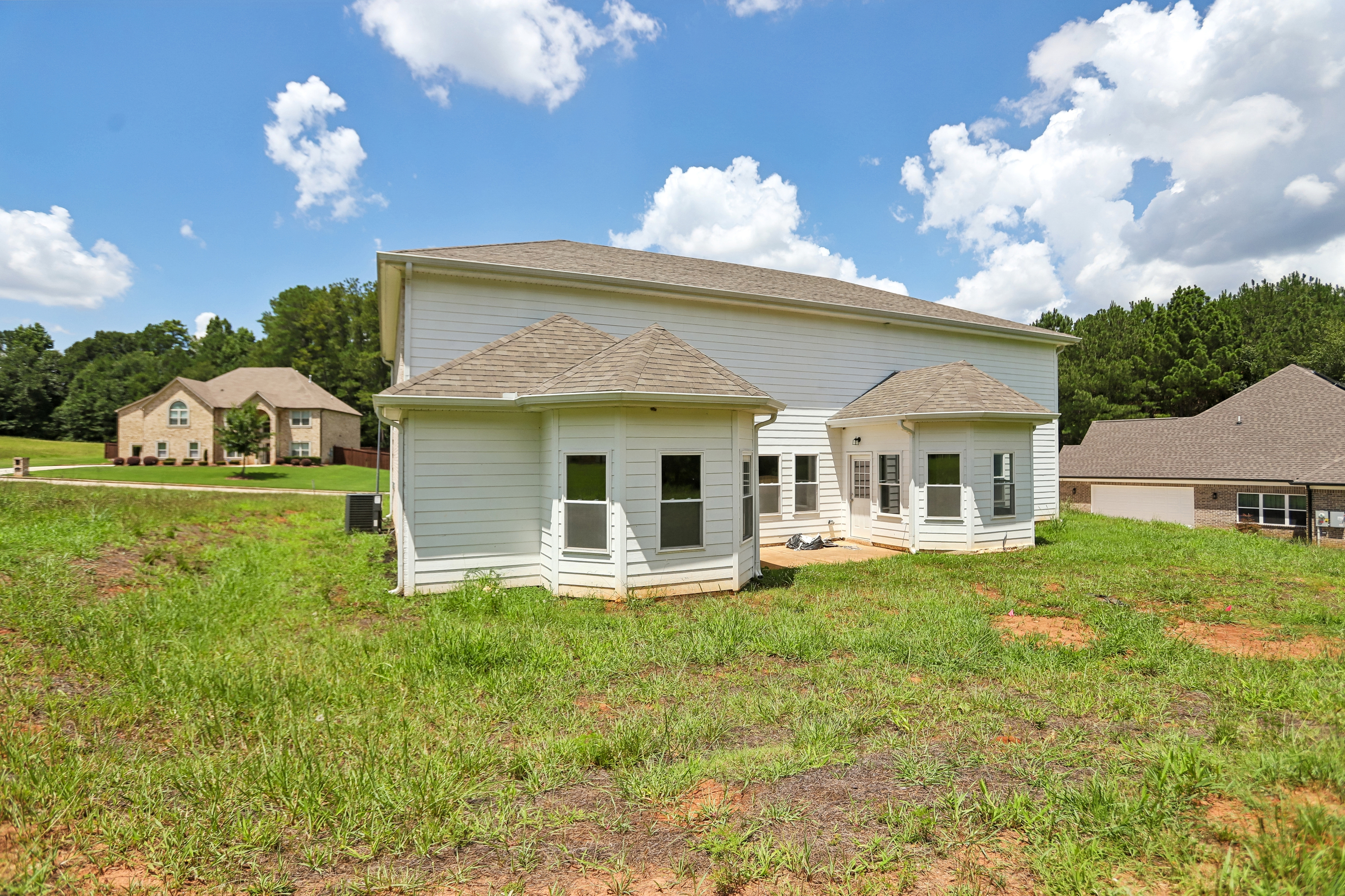 Photo 24 of 41 of 35 Fourwood Dr, Covington, GA