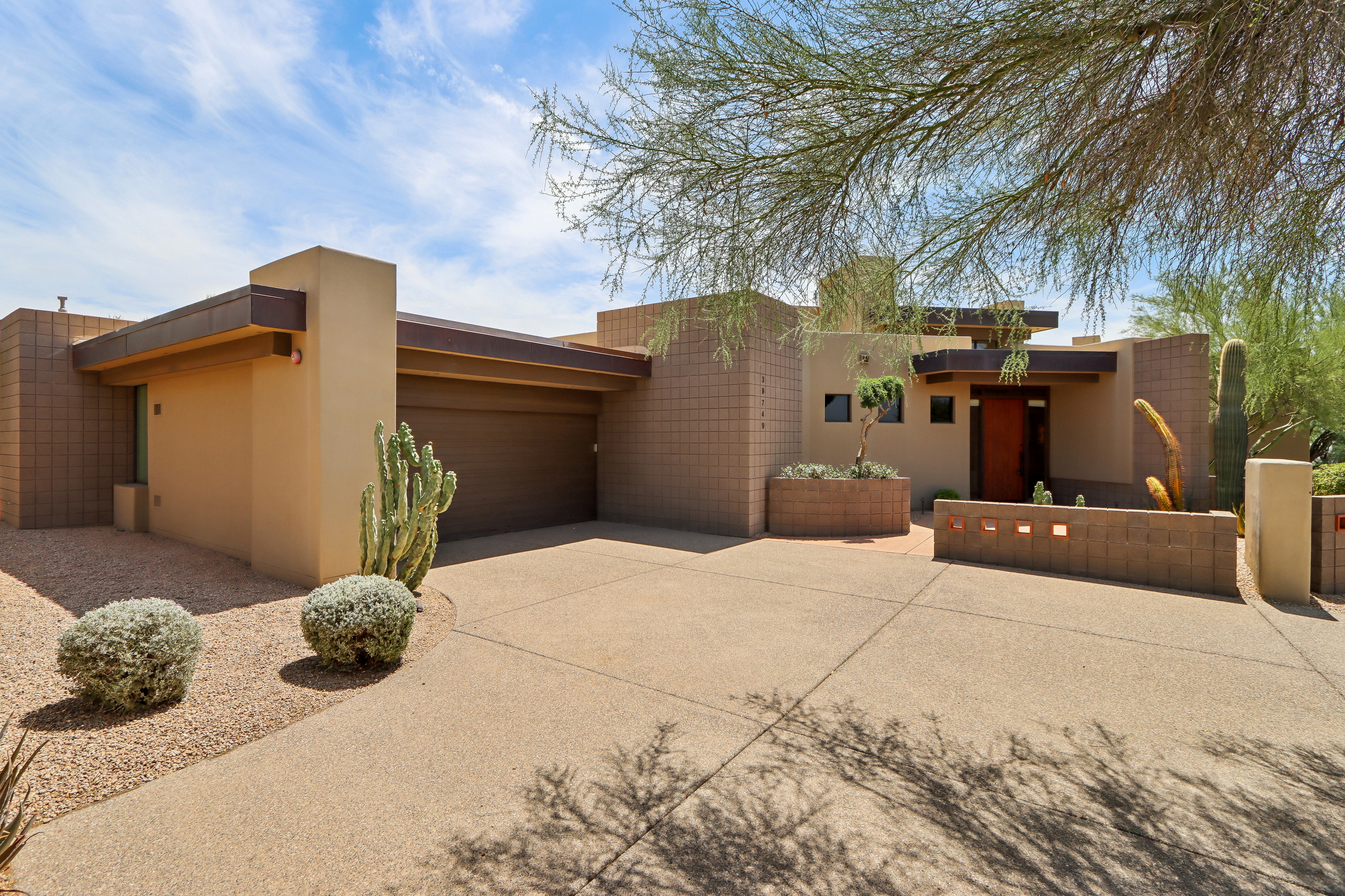 Photo 8 of 32 of 39749 N 107th Way, Scottsdale, AZ
