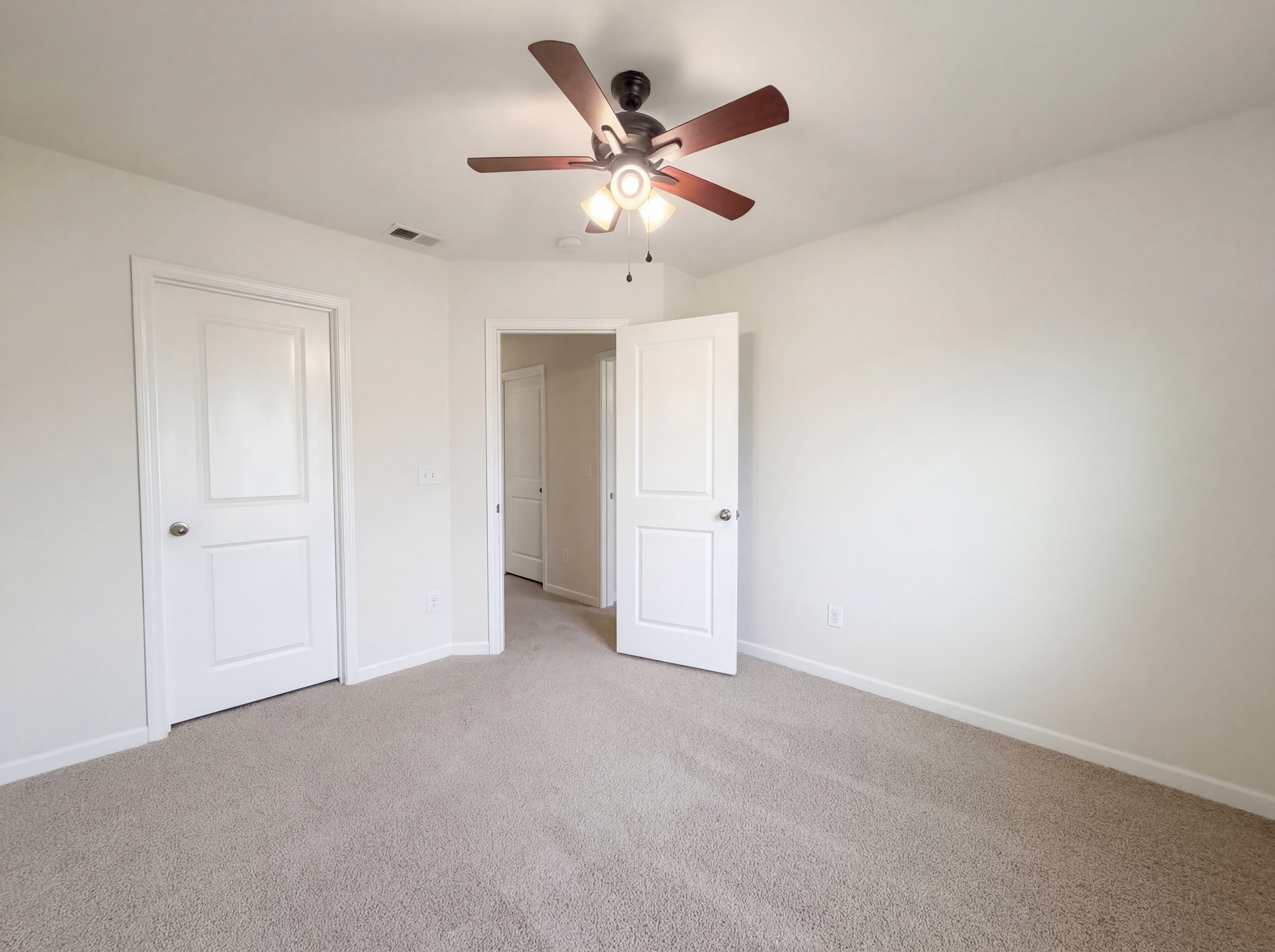 Photo 11 of 22 of 130 Hyrne Dr, Goose Creek, SC