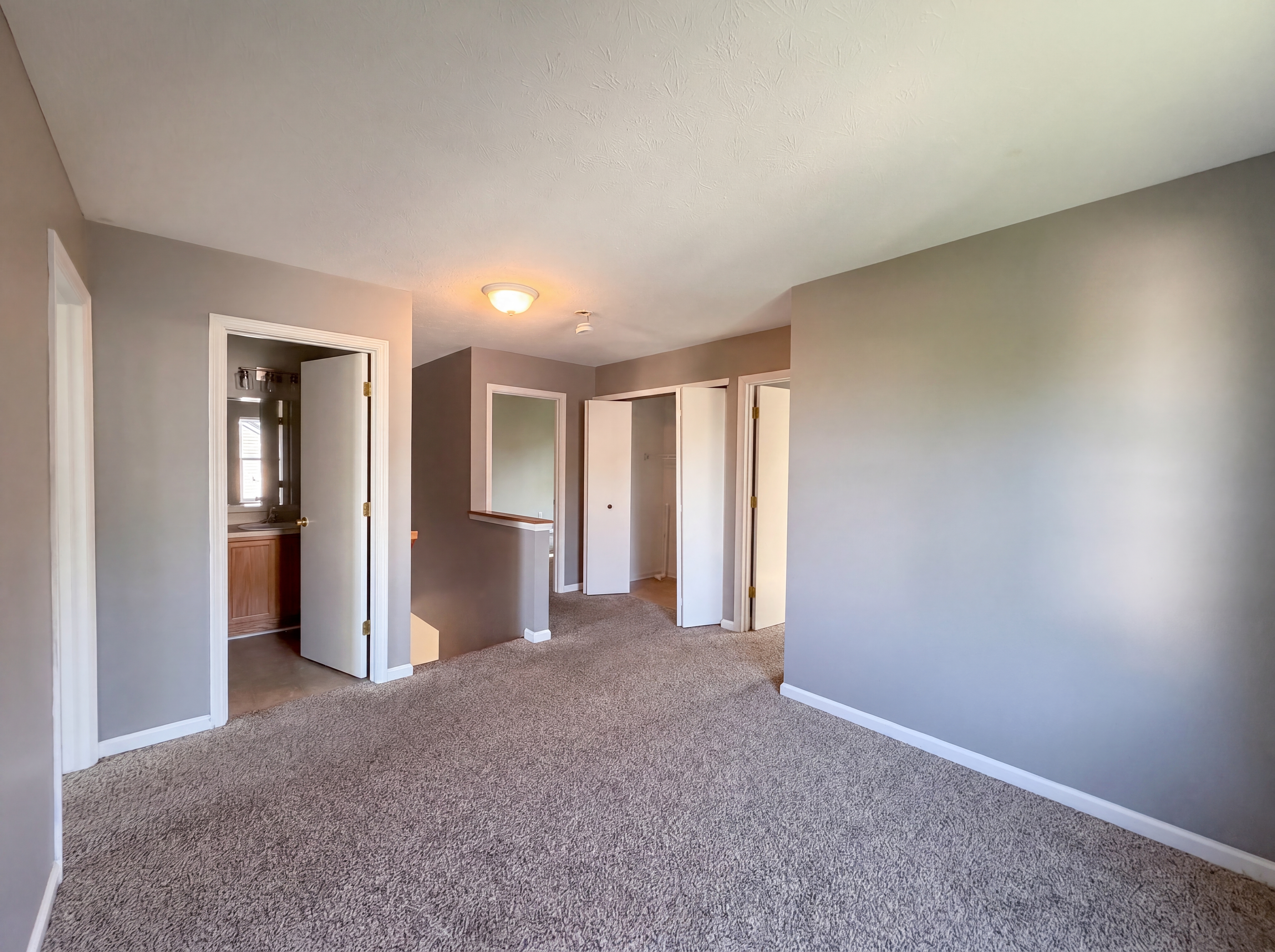 Photo 9 of 18 of 233 White Lick Dr, Indianapolis, IN
