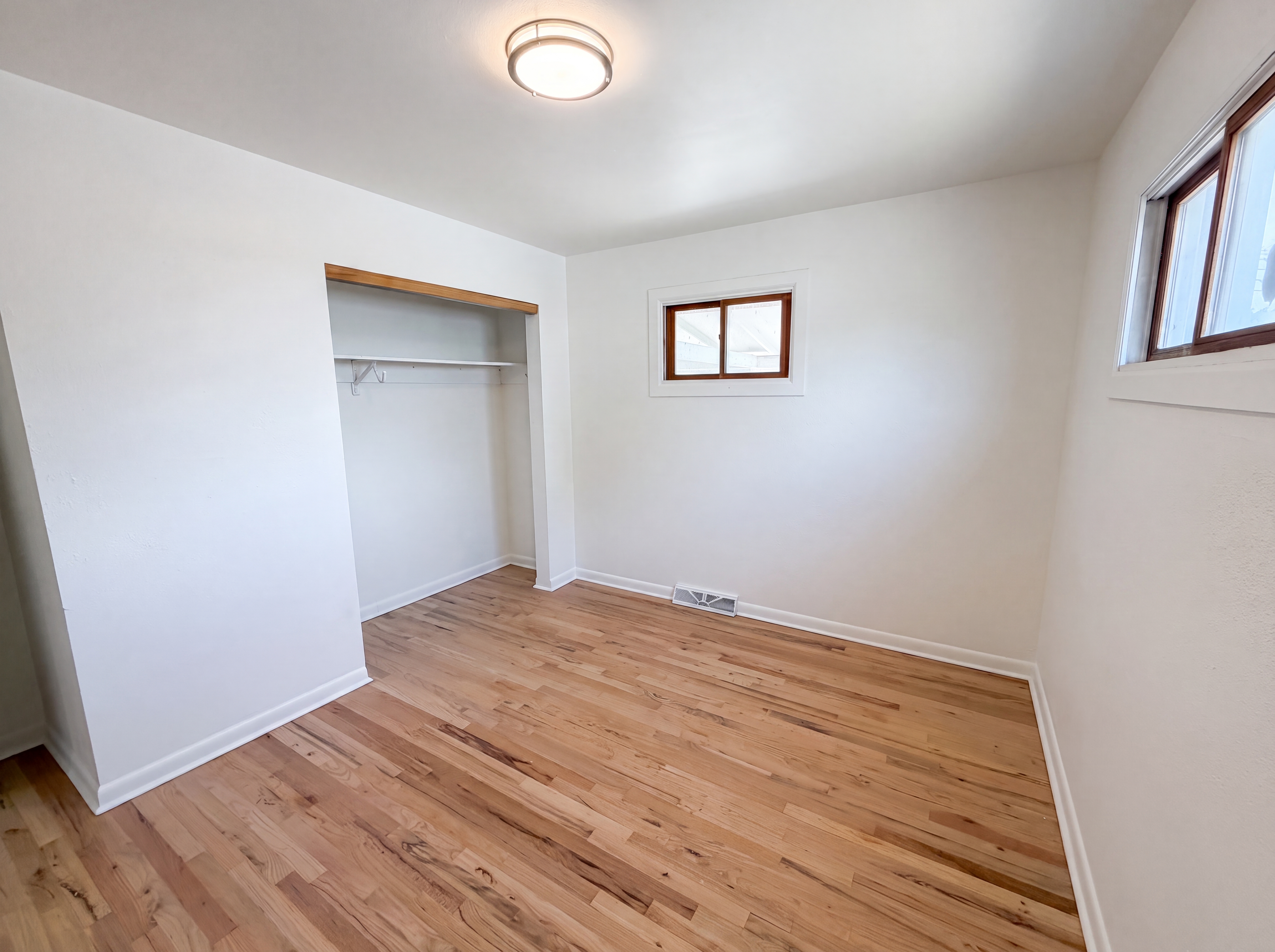 Photo 13 of 23 of 9190 Cypress Dr, Thornton, CO