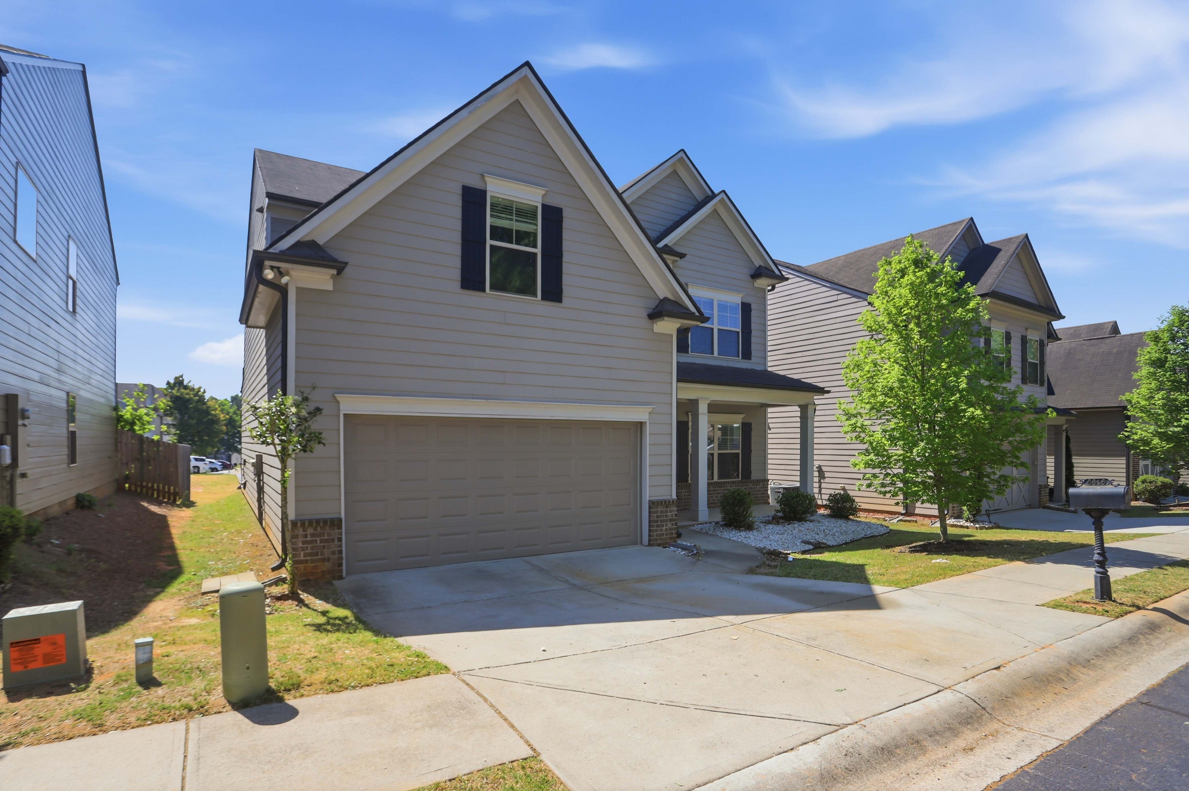 Photo 6 of 46 of 5646 Apple Grove Rd, Buford, GA