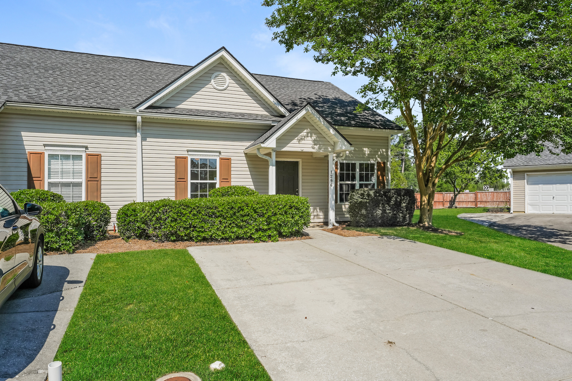 Photo 8 of 21 of 1296 River Rock Rd, Hanahan, SC