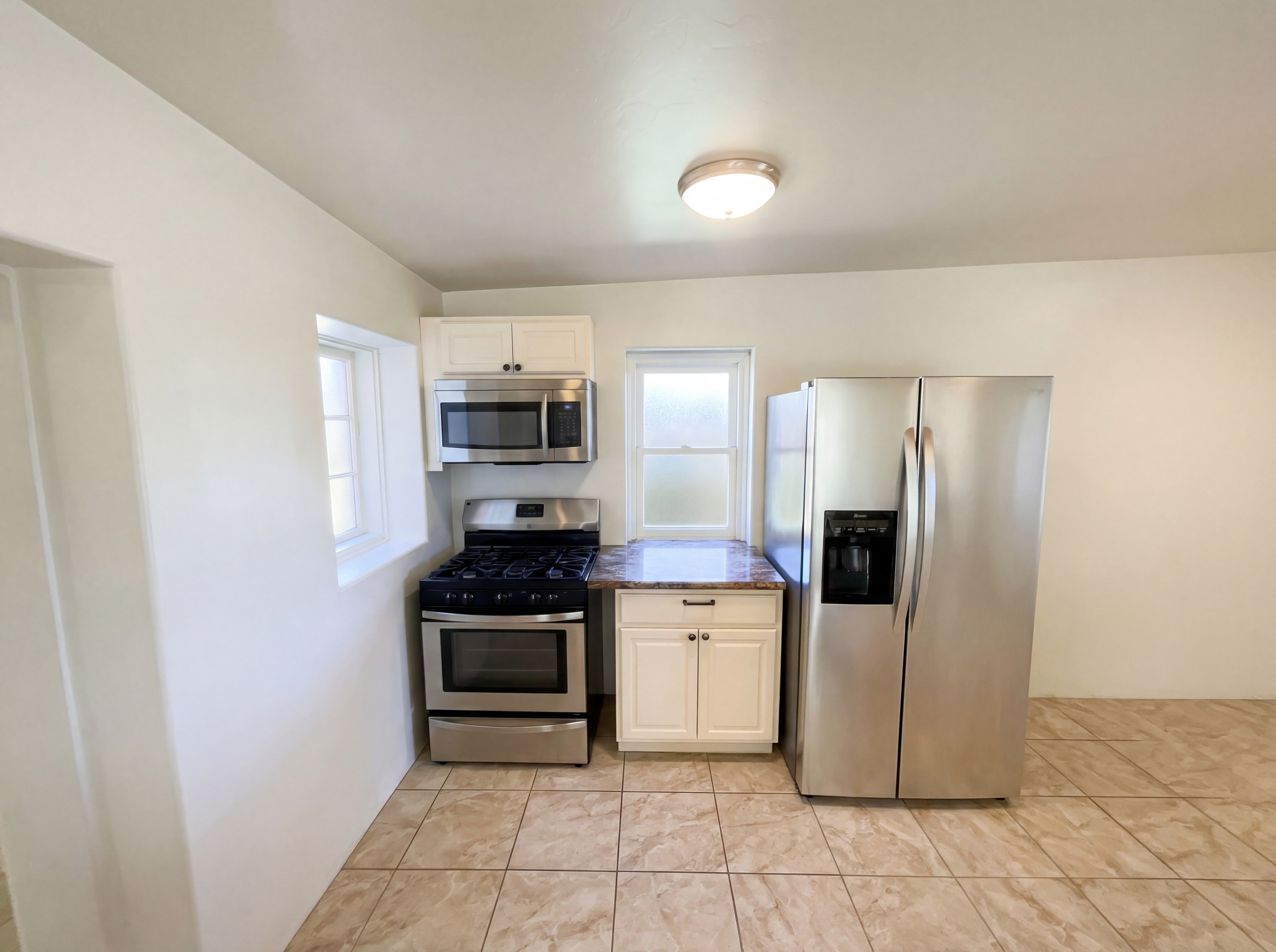 Photo 11 of 21 of 643 N Catalina Ave, Tucson, AZ