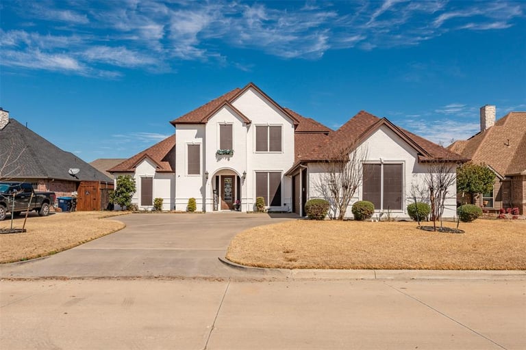 933 Thomas Crossing Dr, Burleson, TX 76028 Opendoor