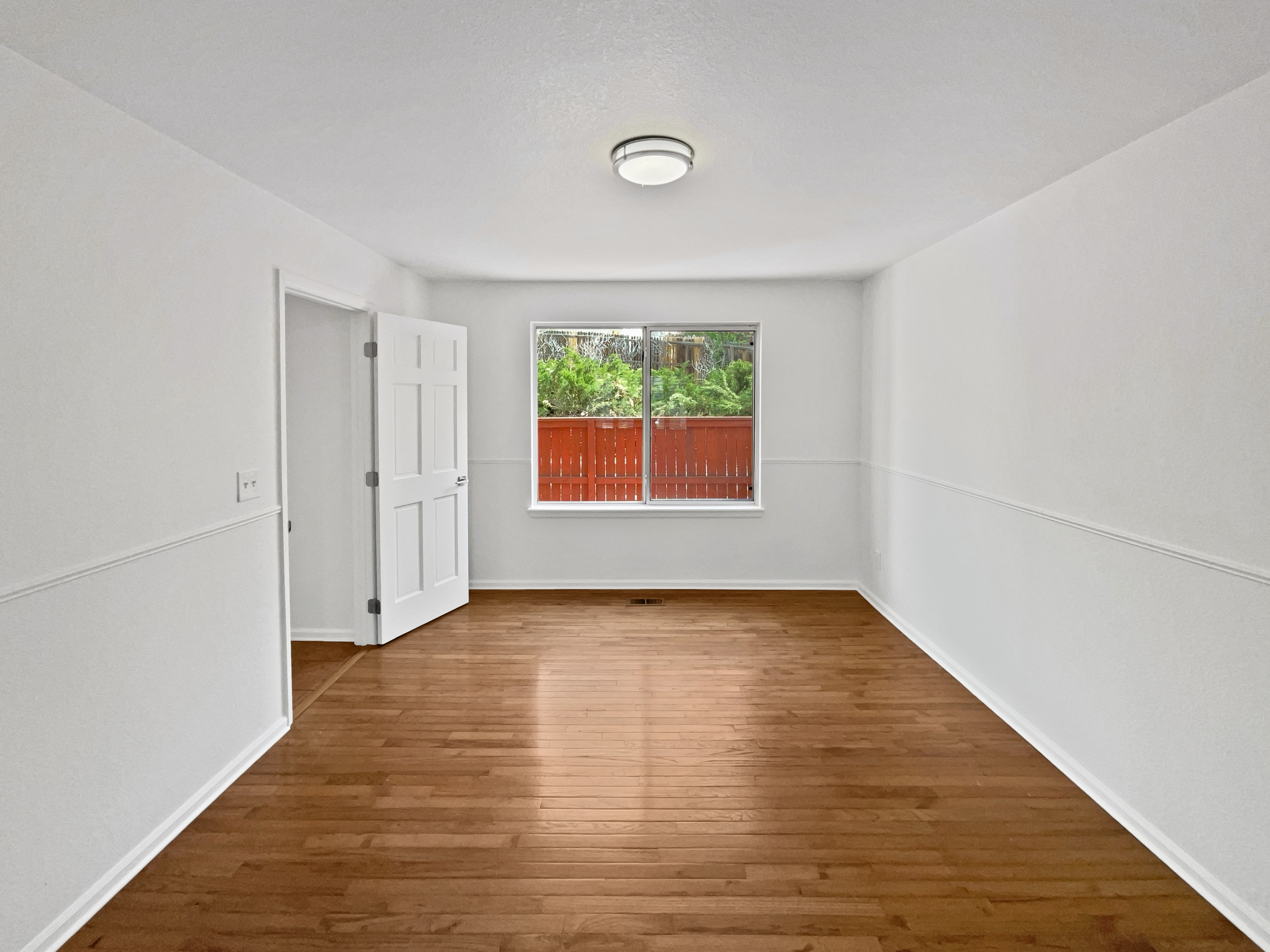 Photo 11 of 21 of 9115 W Hinsdale Pl, Littleton, CO