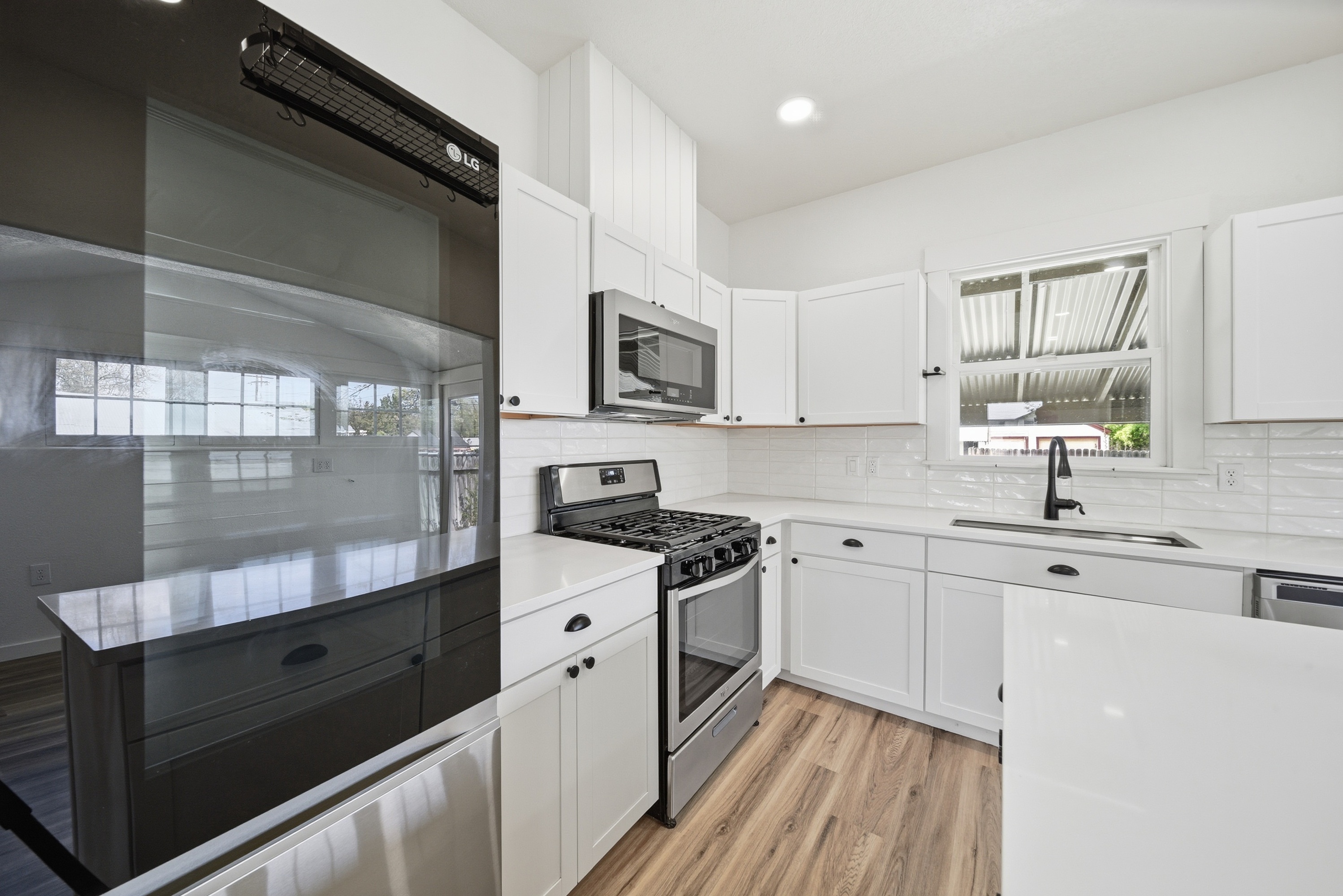 Photo 8 of 27 of 415 6th Ave S, Nampa, ID