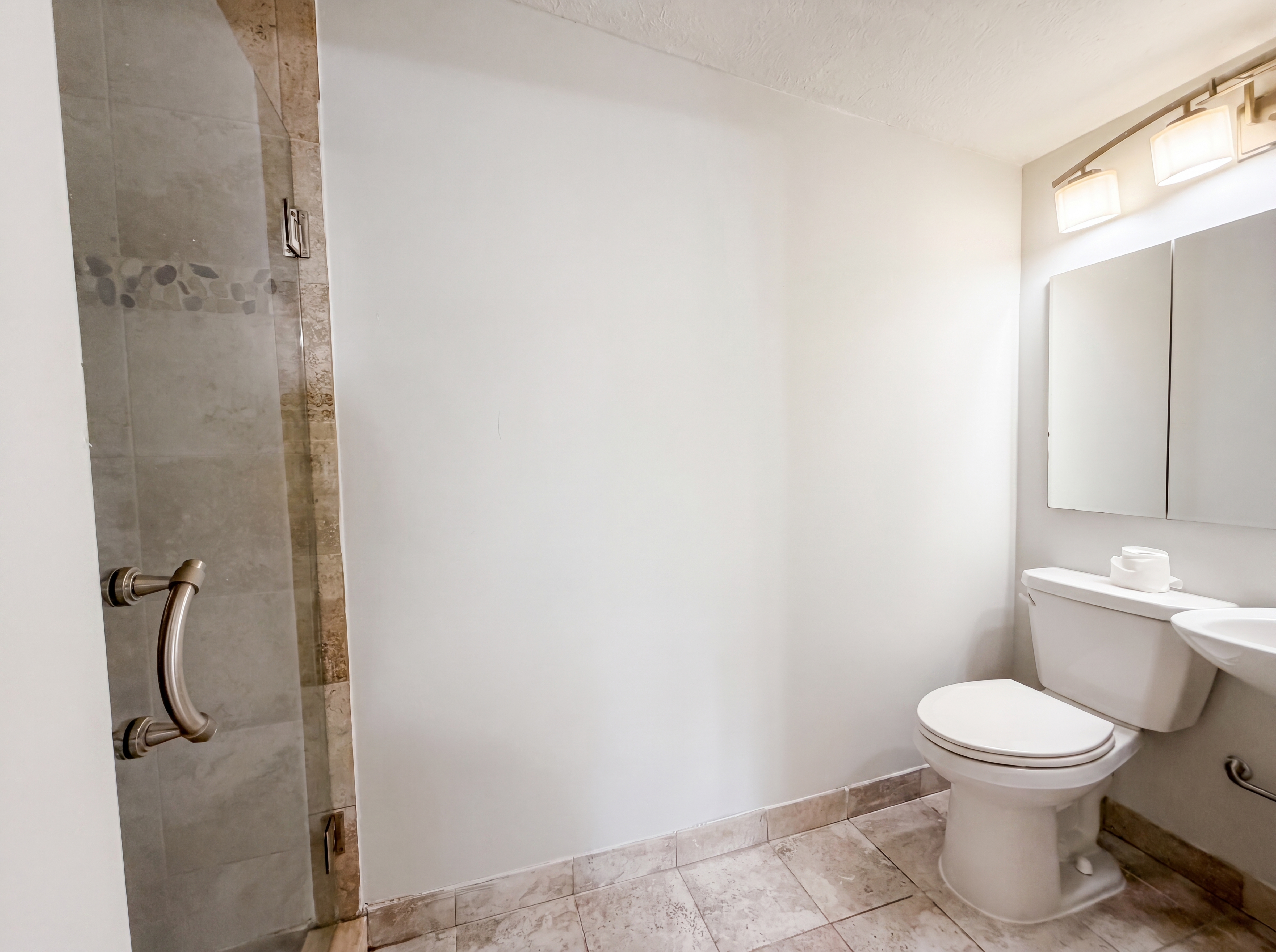 Photo 6 of 23 of 5655 Kimbrell Dr S, Jacksonville, FL