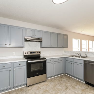 Property photo 2 of 1004 Friartuck Trl