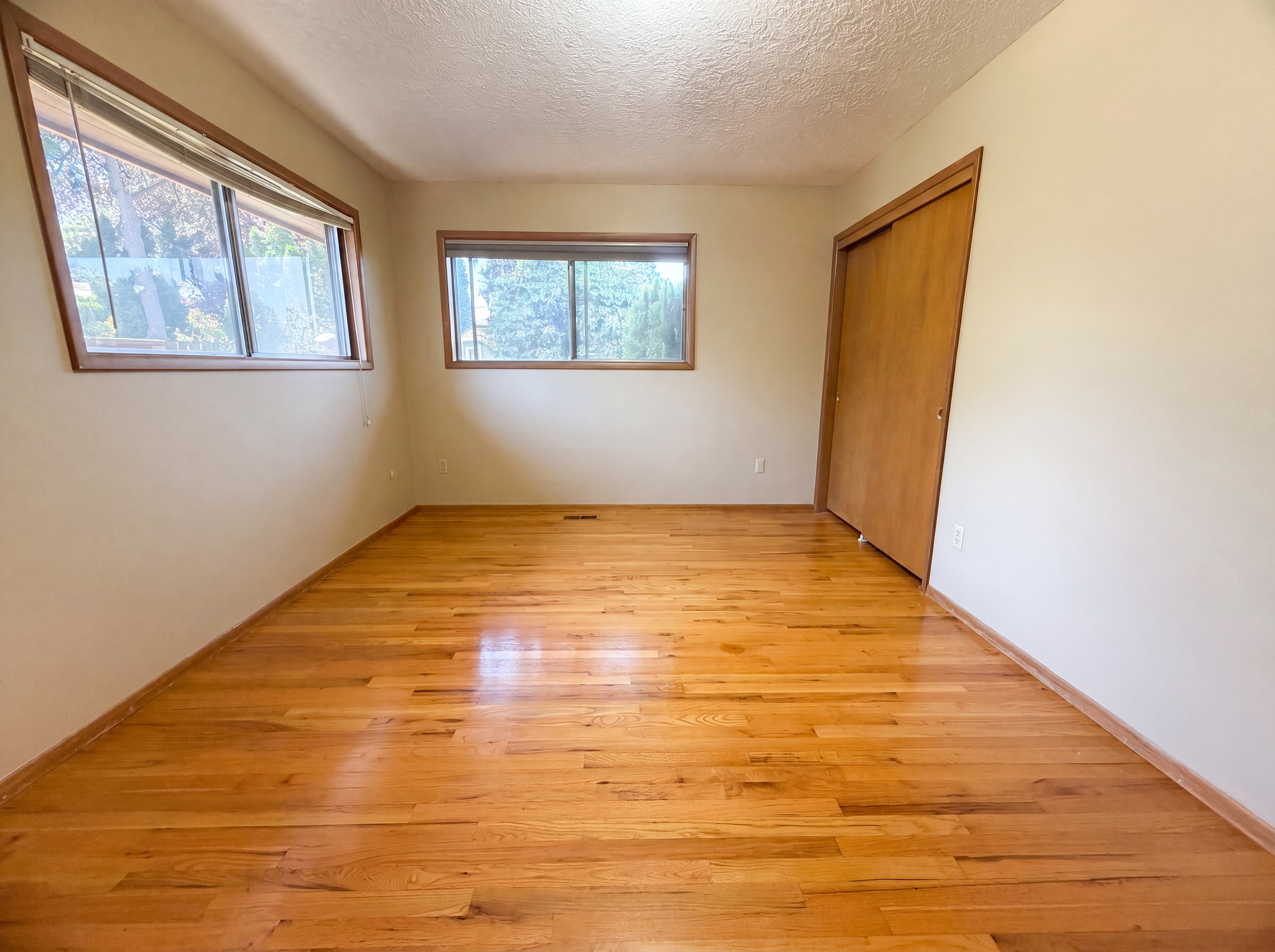 Photo 14 of 24 of 3311 NE 145th Ave, Portland, OR