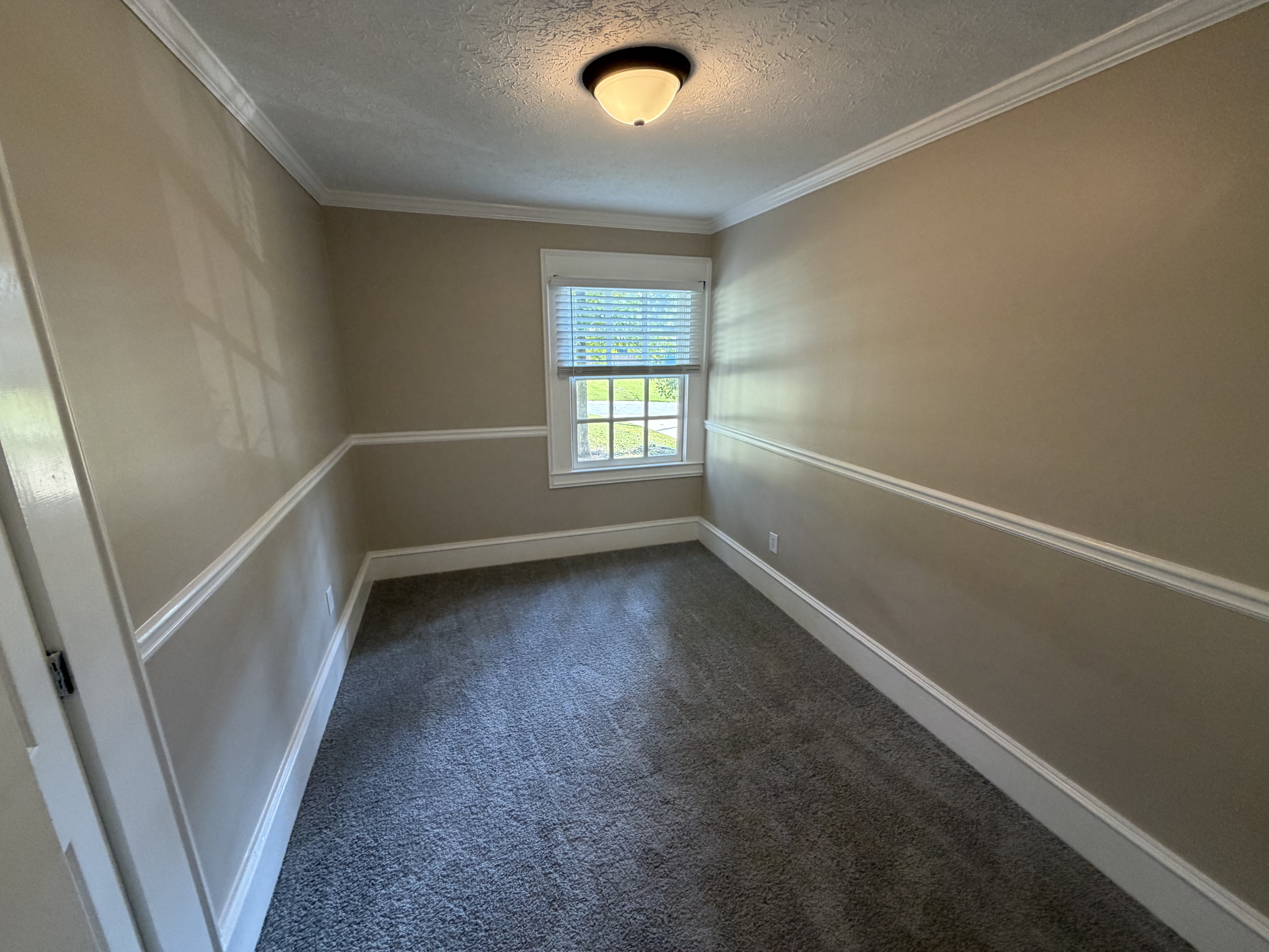 Photo 10 of 26 of 6257 N Summers Cir, Douglasville, GA