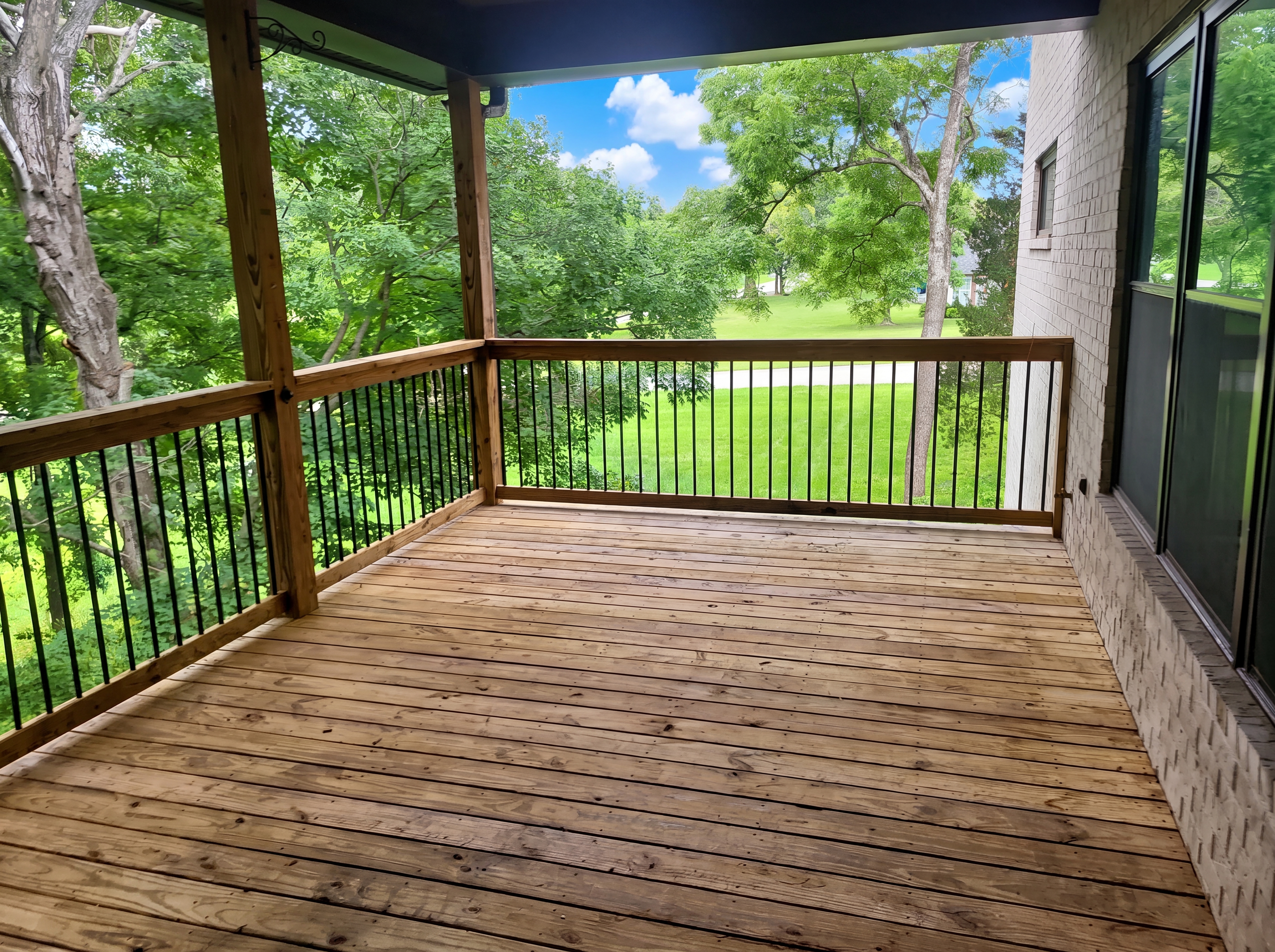 Photo 32 of 38 of 521 Autumnstone Ln, Bowling Green, KY
