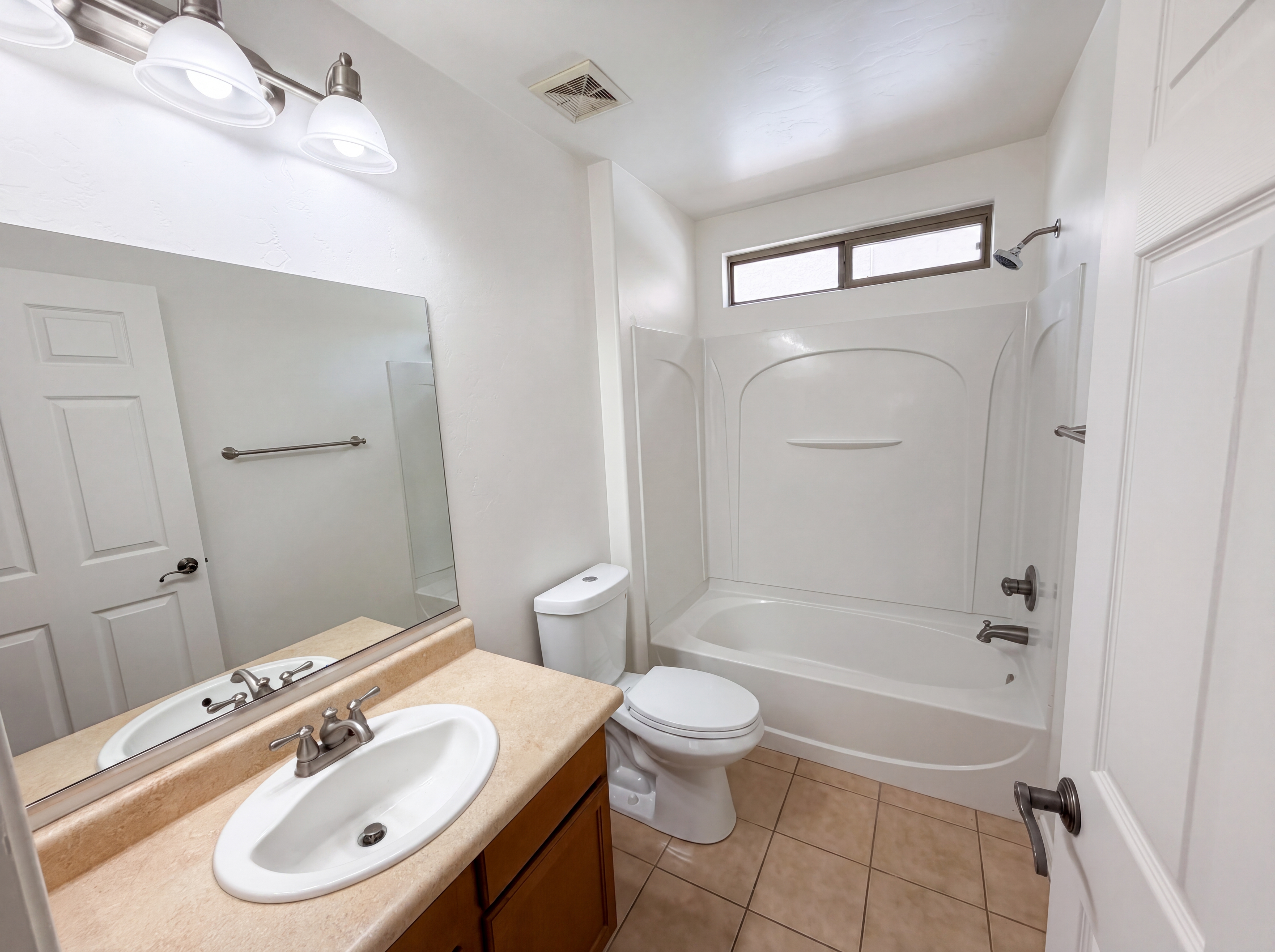 Photo 12 of 19 of 1067 E Lyle Canyon Dr, Sahuarita, AZ