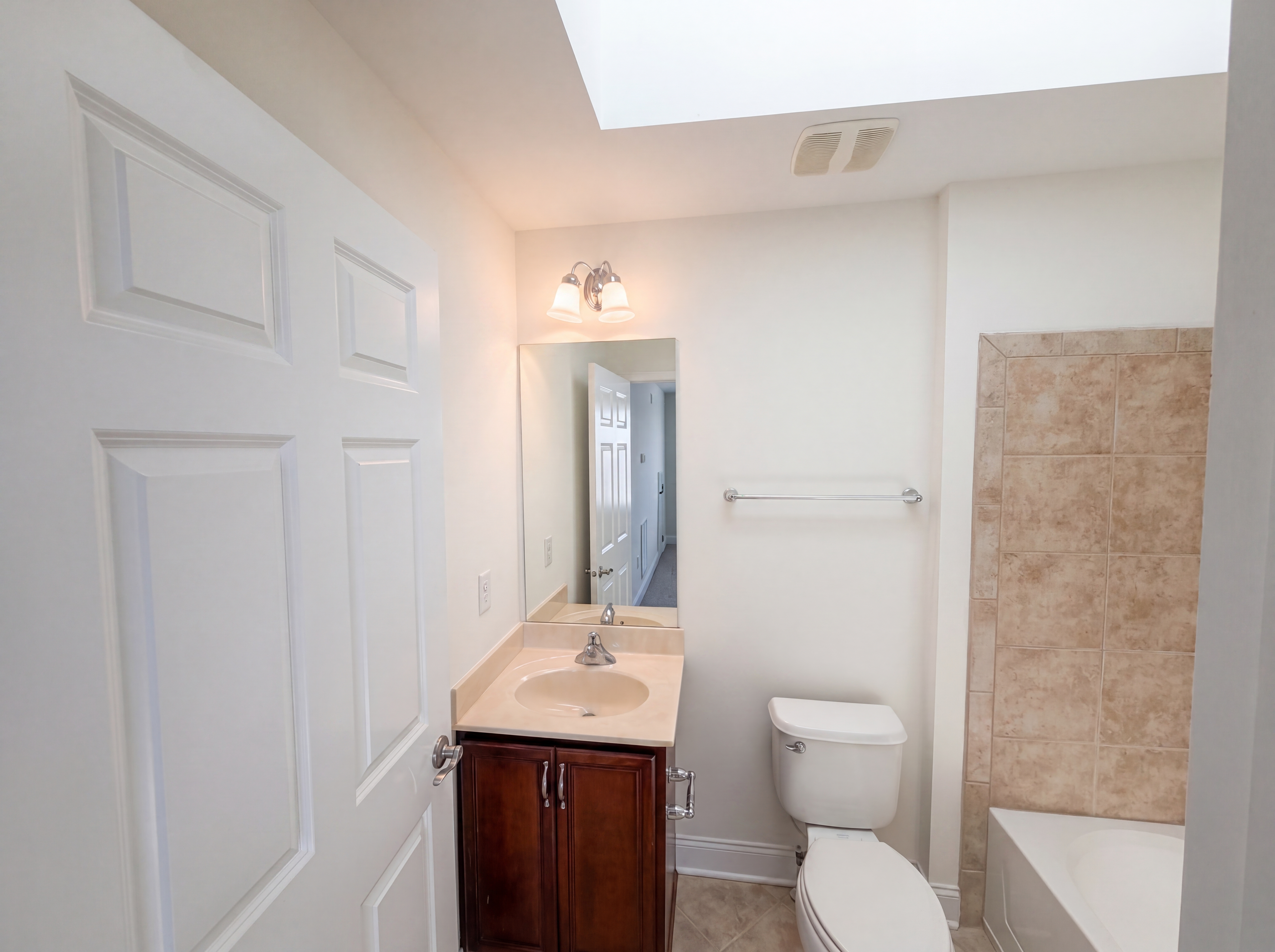 Photo 15 of 19 of 10321 Sablewood Dr, Raleigh, NC