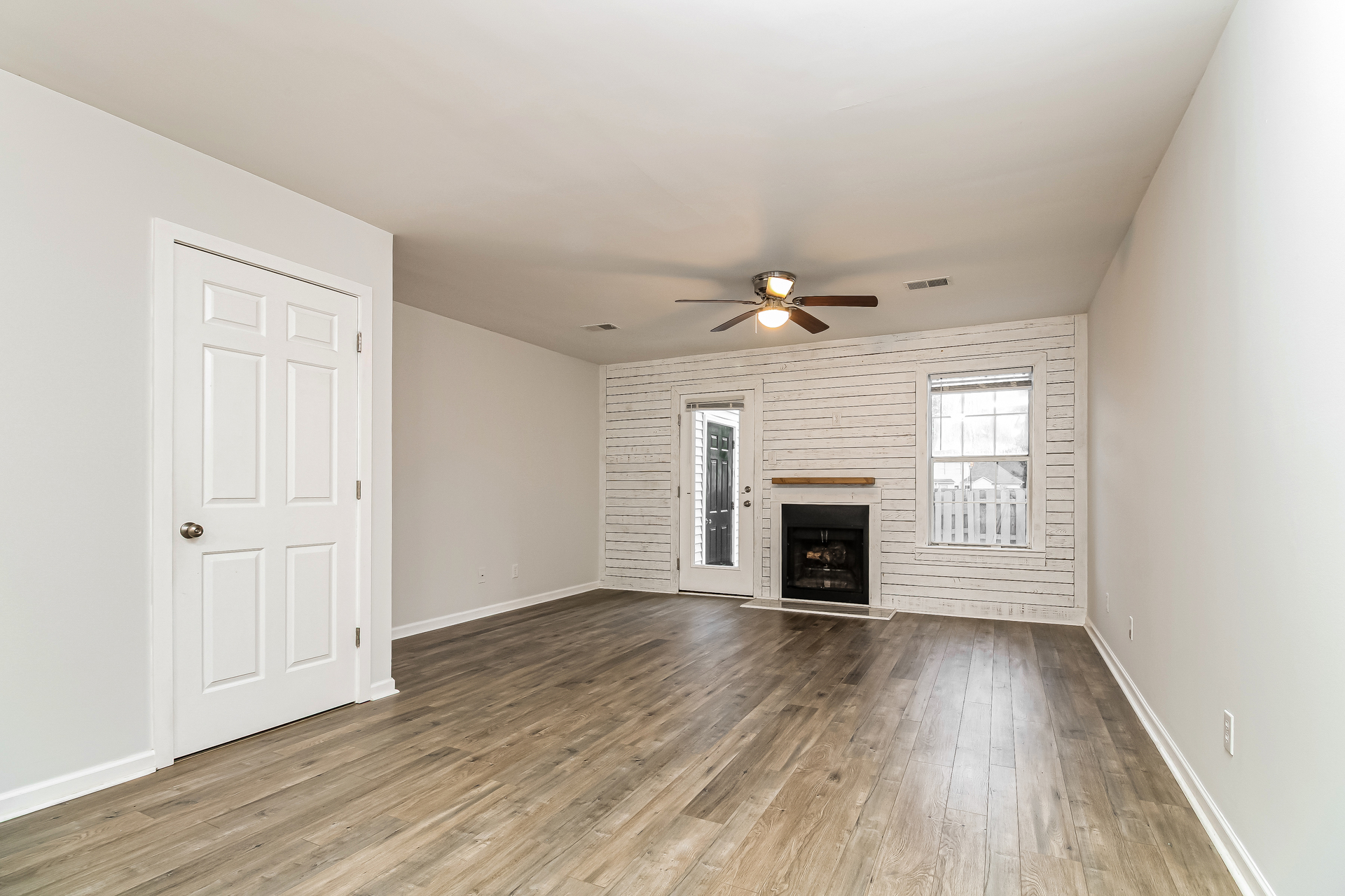 Photo 3 of 22 of 903 Reserve Way, Summerville, SC