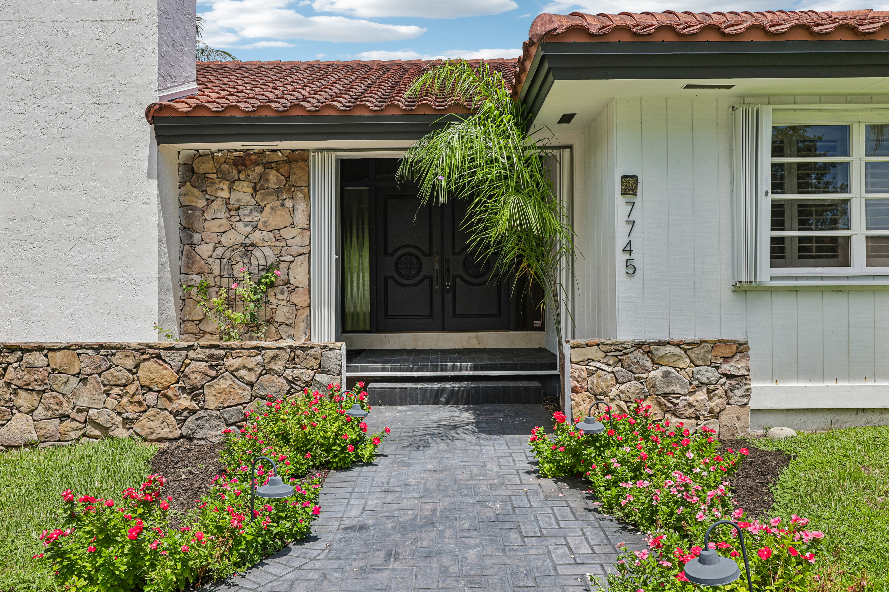 Photo 14 of 75 of 7745 SW 183rd Ter, Palmetto Bay, FL