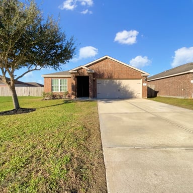 Property photo 1 of 5122 Breezy Parke Ln