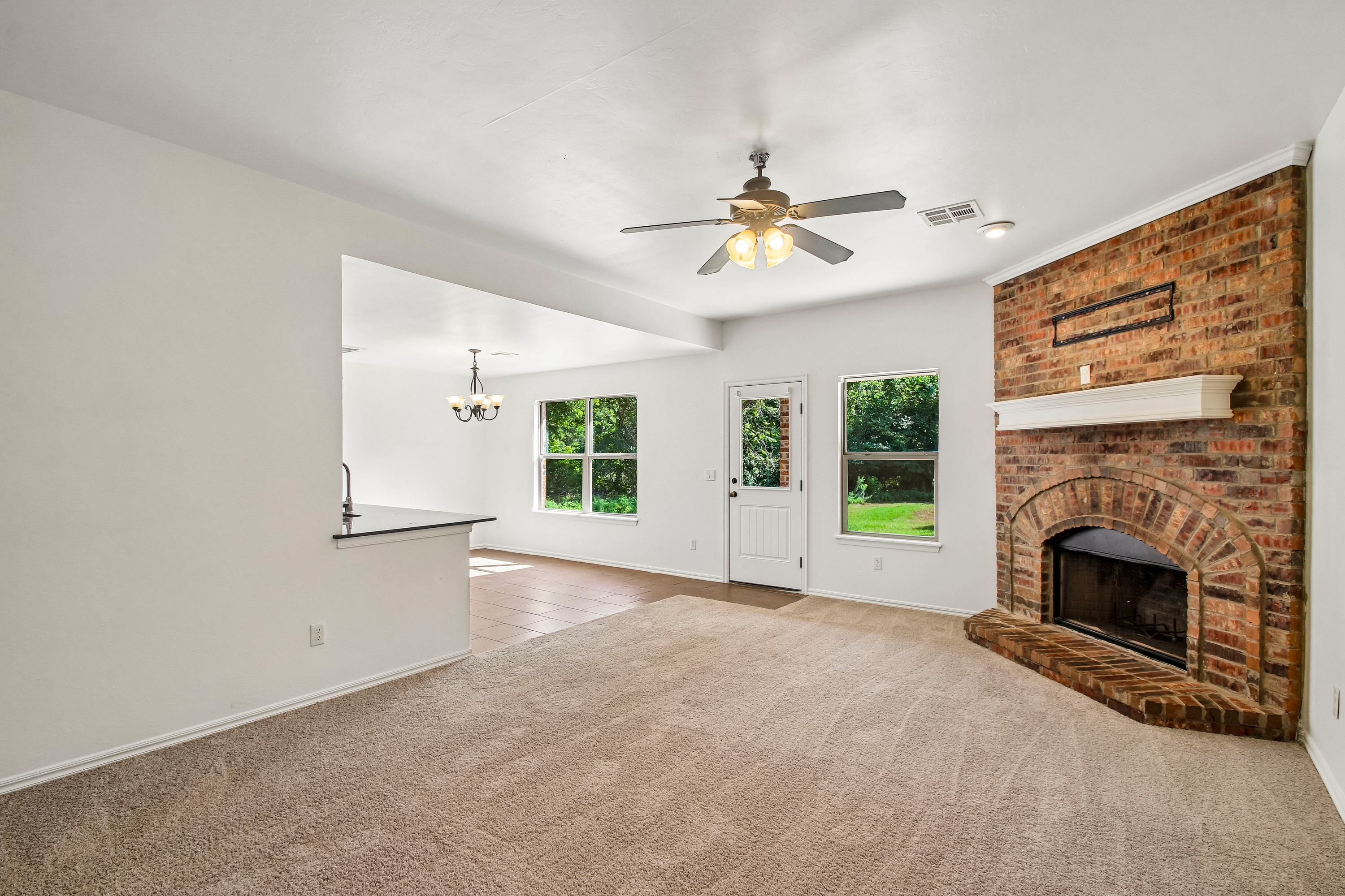 Photo 4 of 35 of 12702 Fox Pass Rd, Edmond, OK