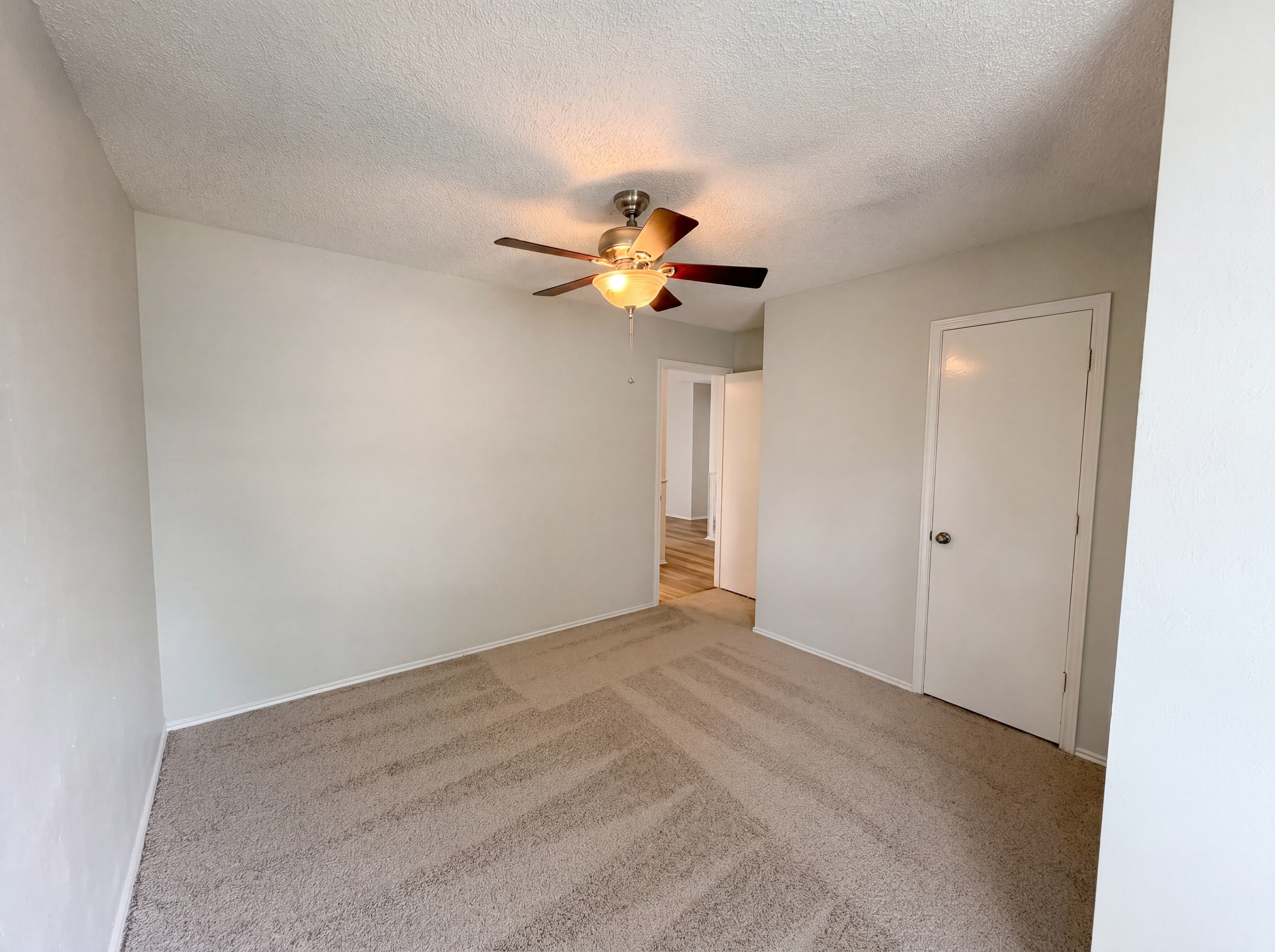 Photo 10 of 25 of 8517 Tamar Trl, Fort Worth, TX