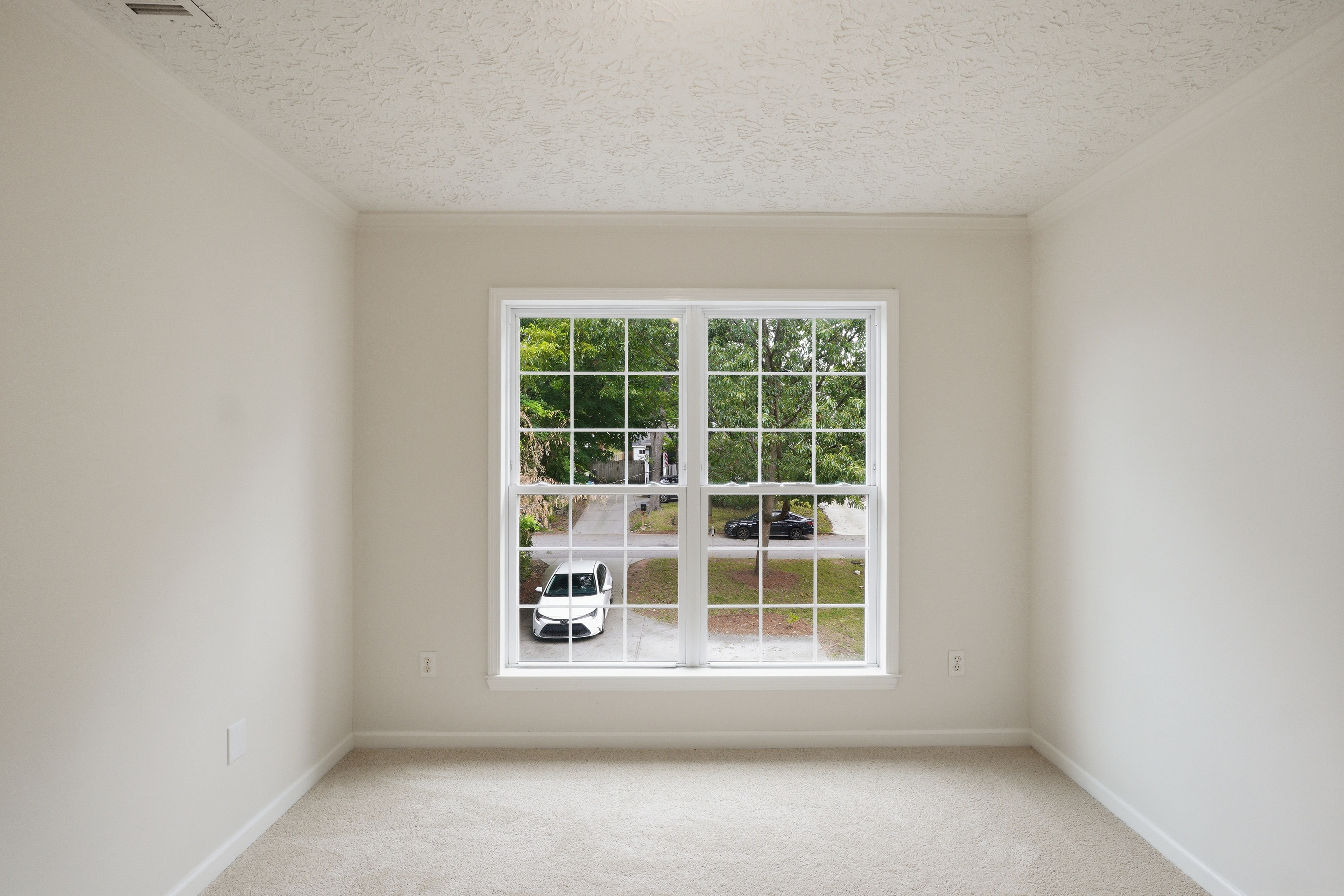 Photo 13 of 29 of 1575 Liberty Ave SE, Atlanta, GA