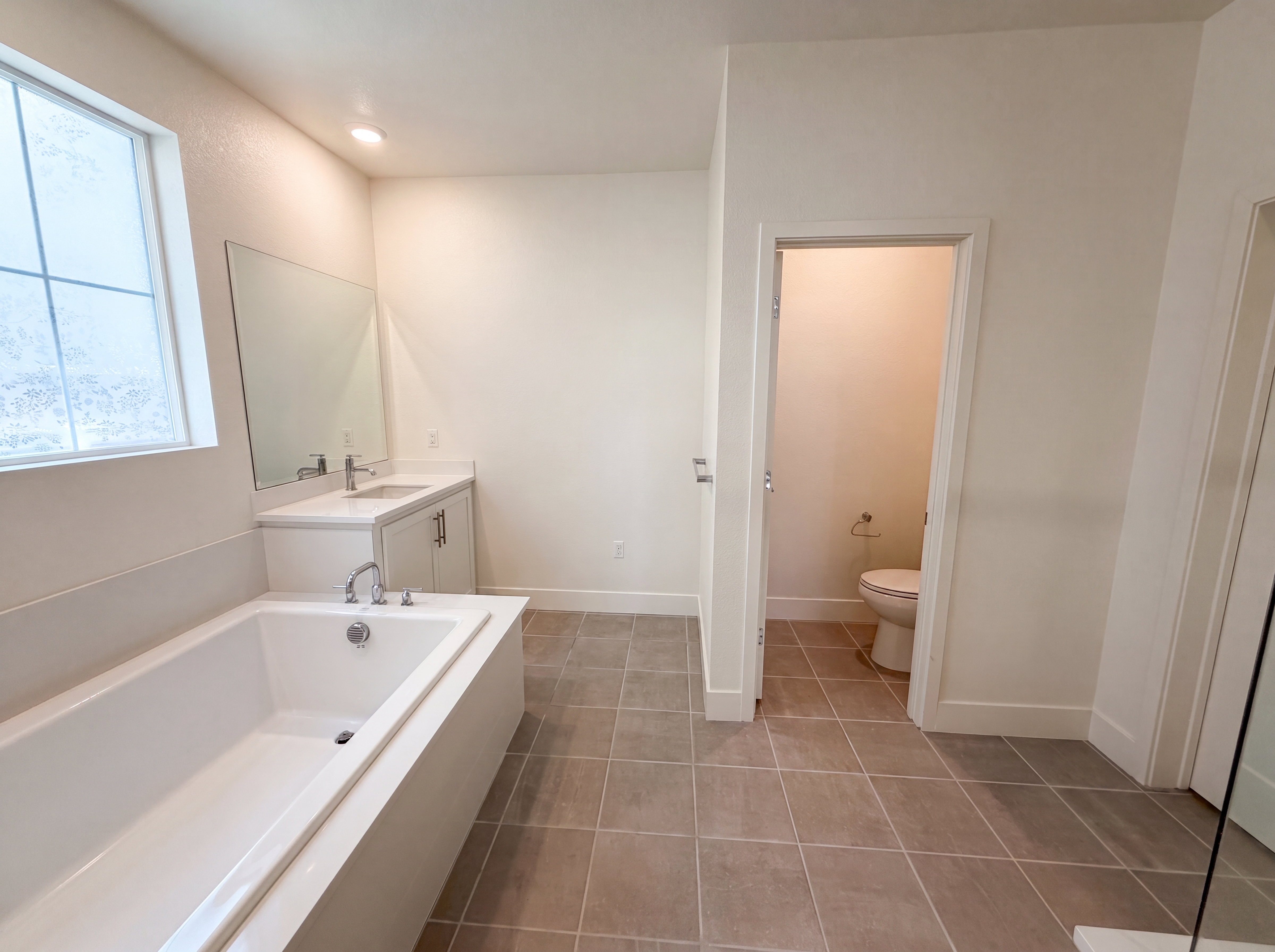 Photo 13 of 40 of 9034 Rudder Way, Newark, CA