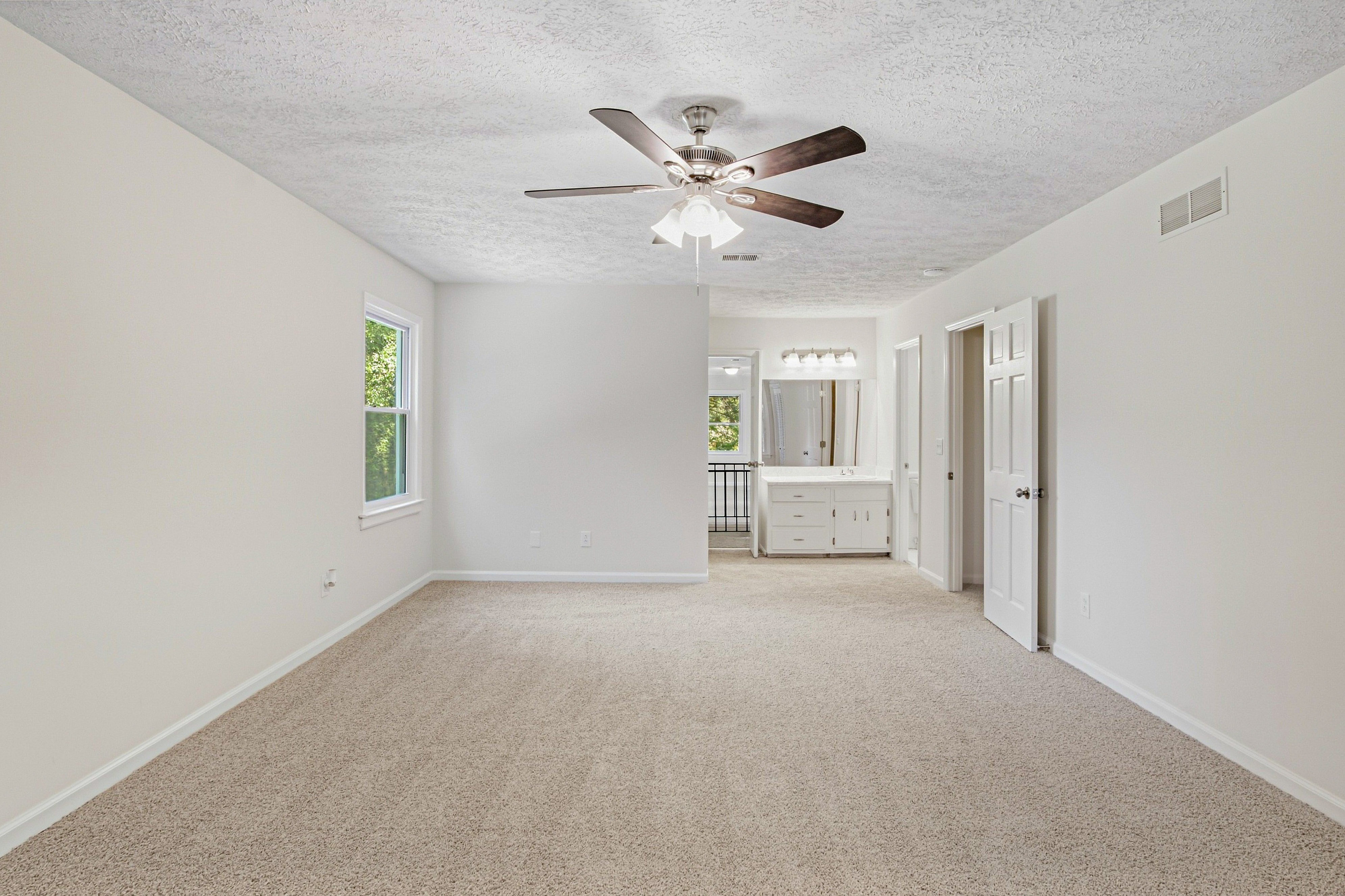 Photo 29 of 45 of 2215 Angela Dr SW, Lilburn, GA