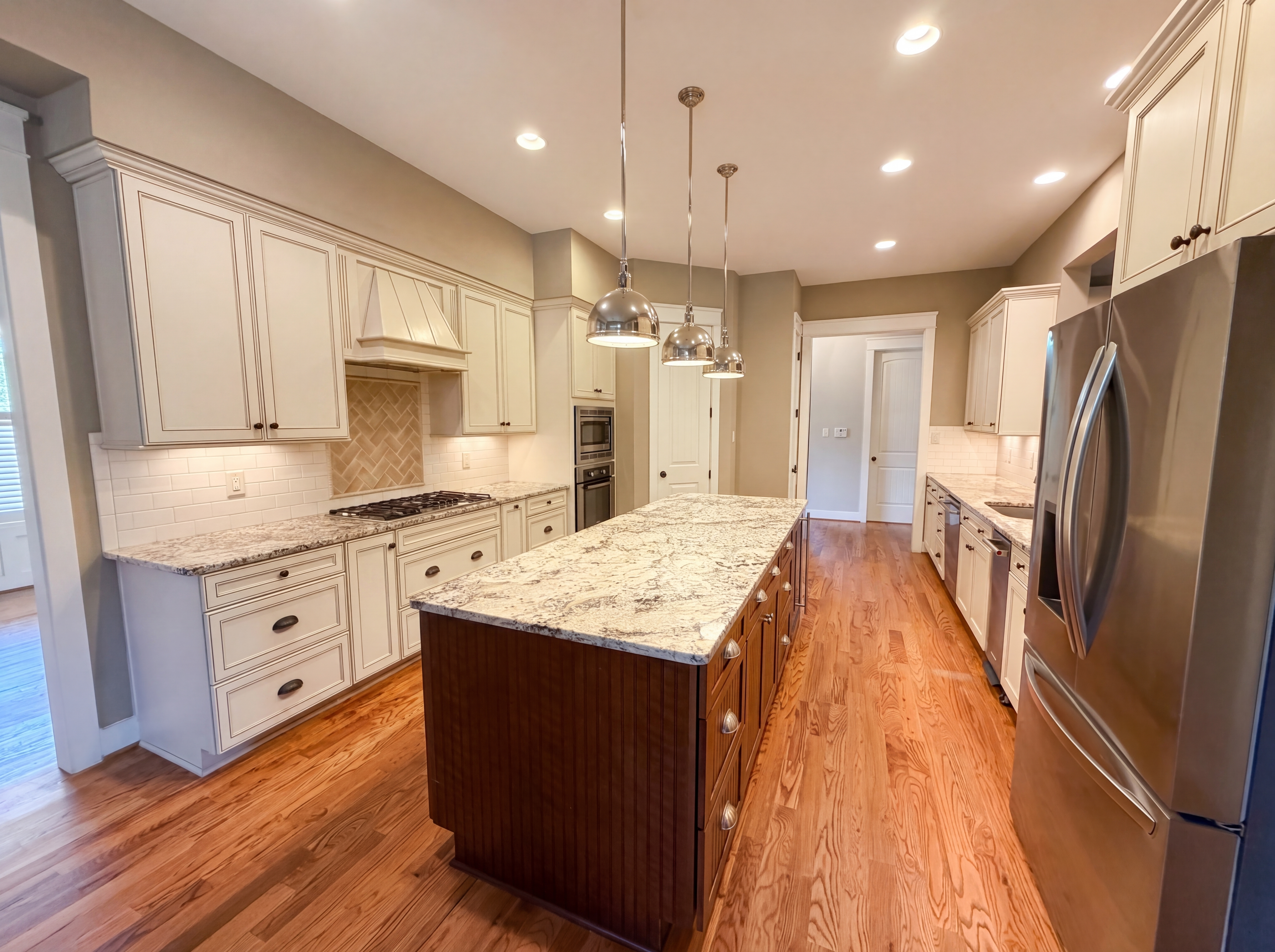 Photo 2 of 24 of 16201 Alsdell Rd, Midlothian, VA