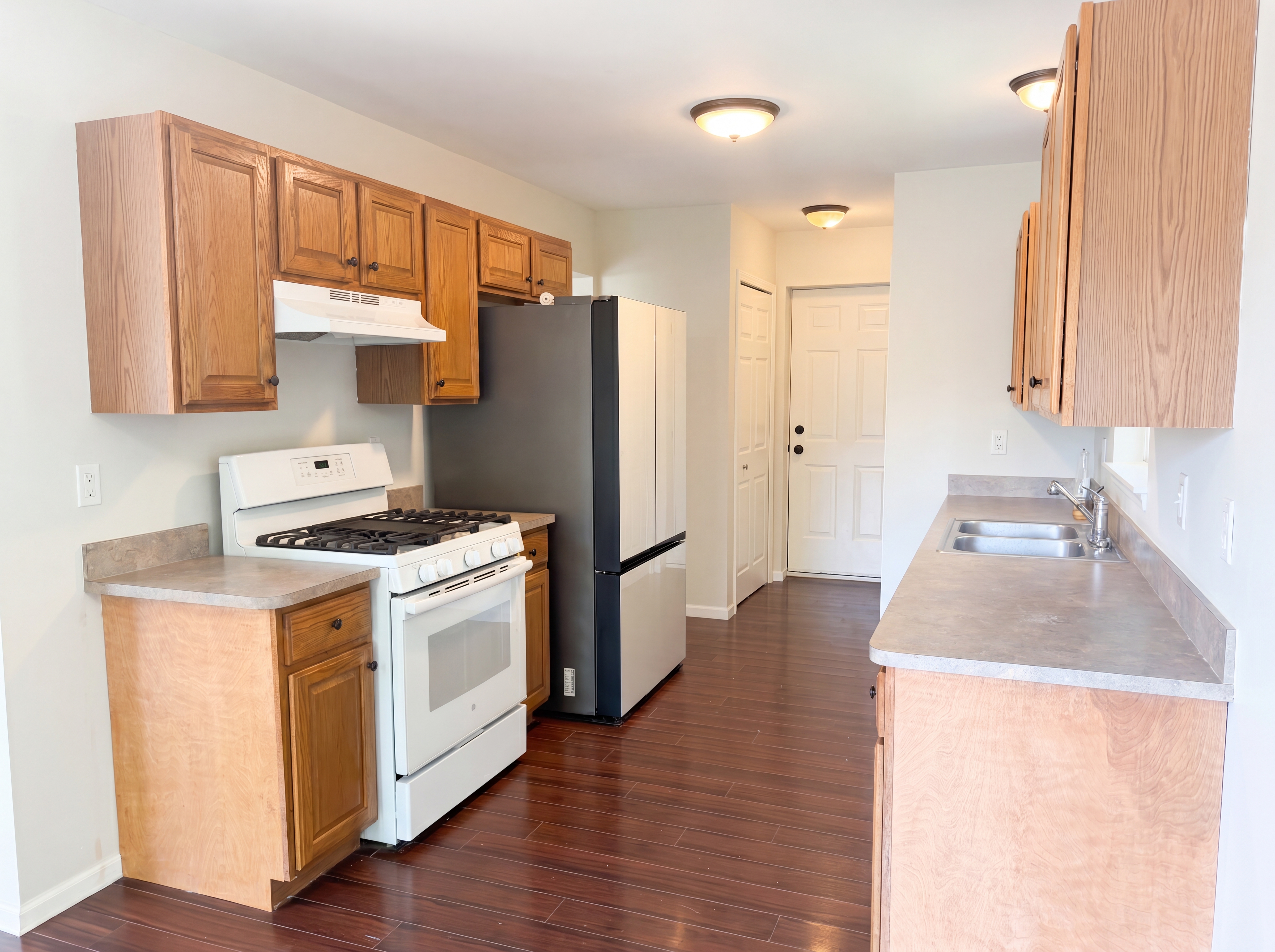 Photo 19 of 21 of 42724 North Walnut St, Clinton Township, MI