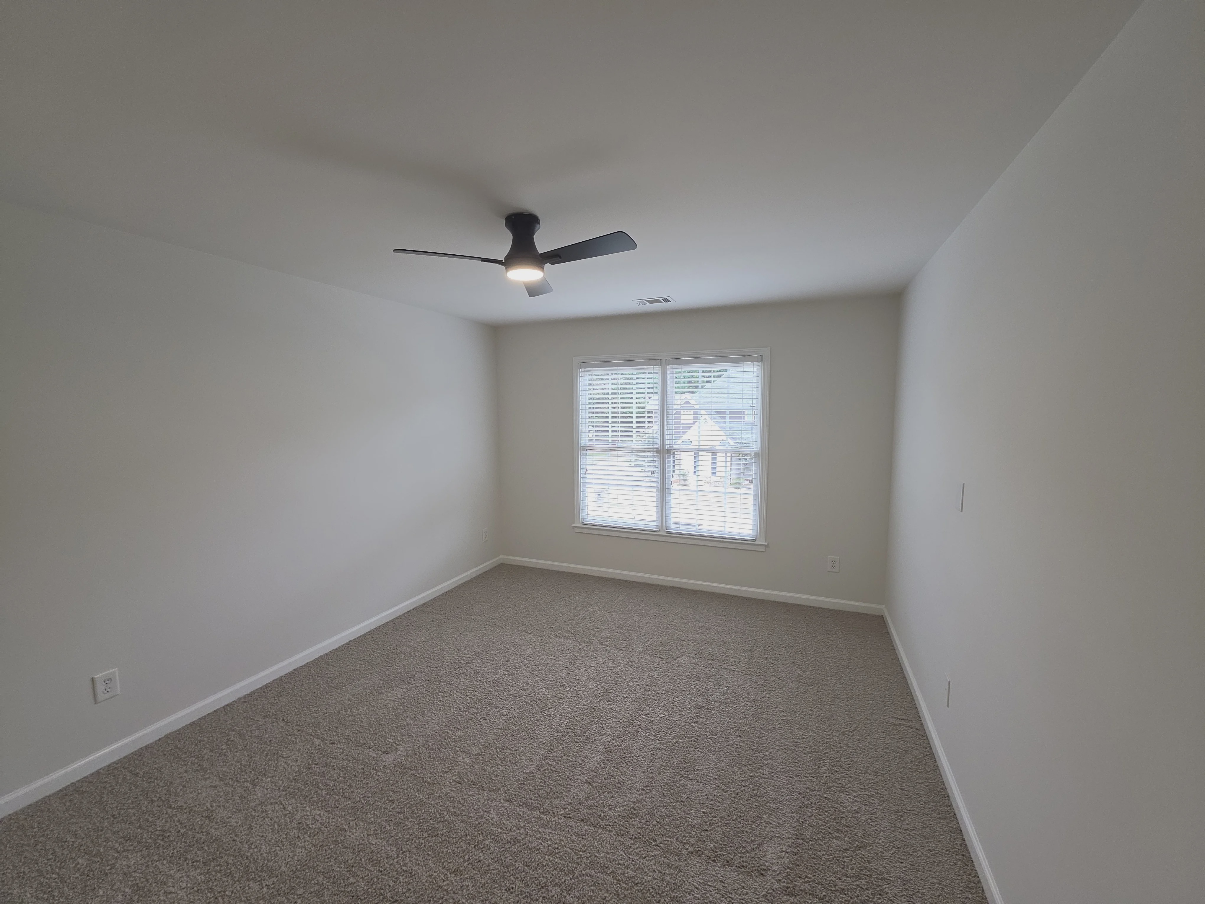 Photo 13 of 100 of 809 Arbor Way, Loganville, GA