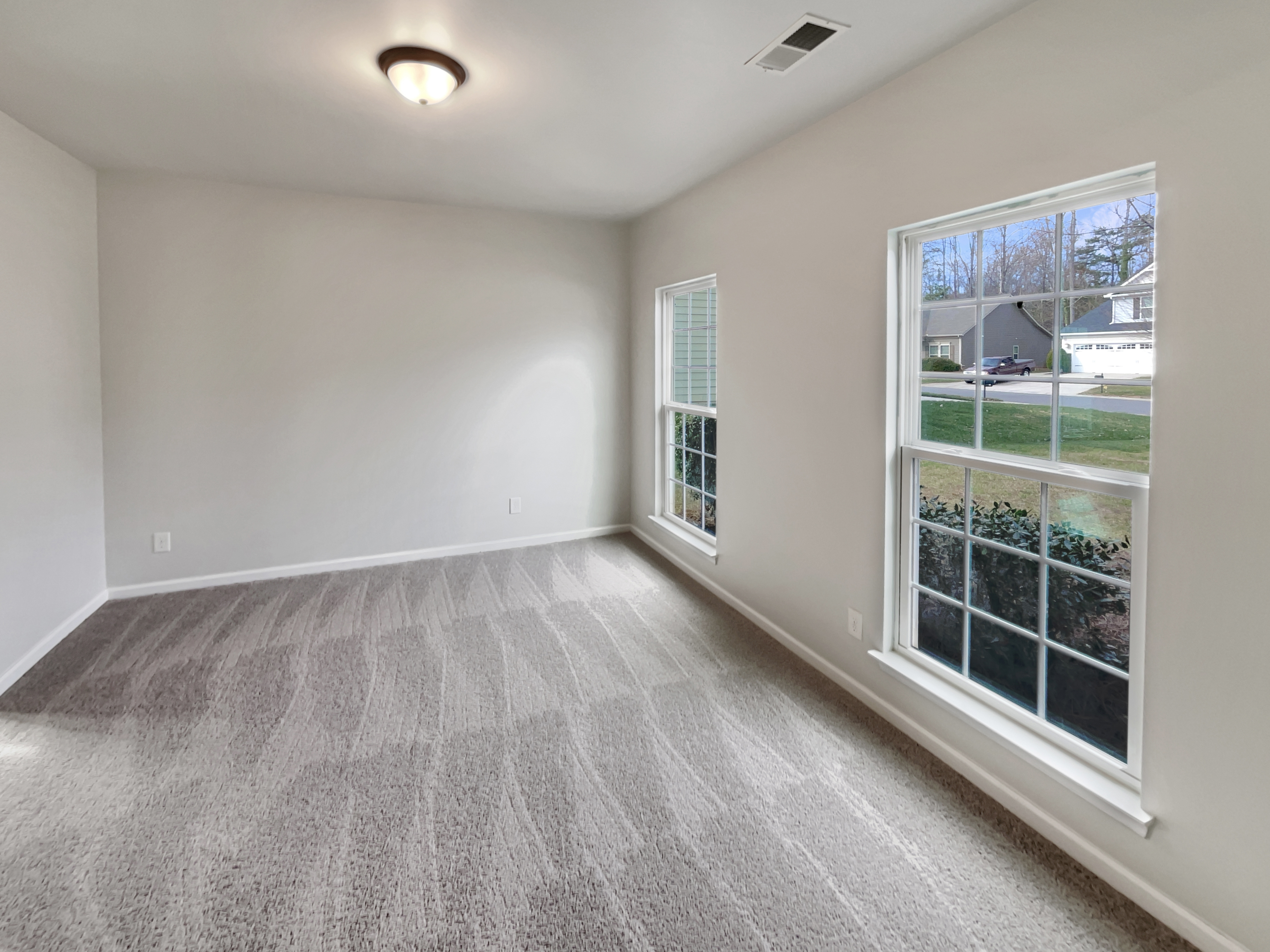 Photo 10 of 27 of 833 Westerland Ct, Gastonia, NC