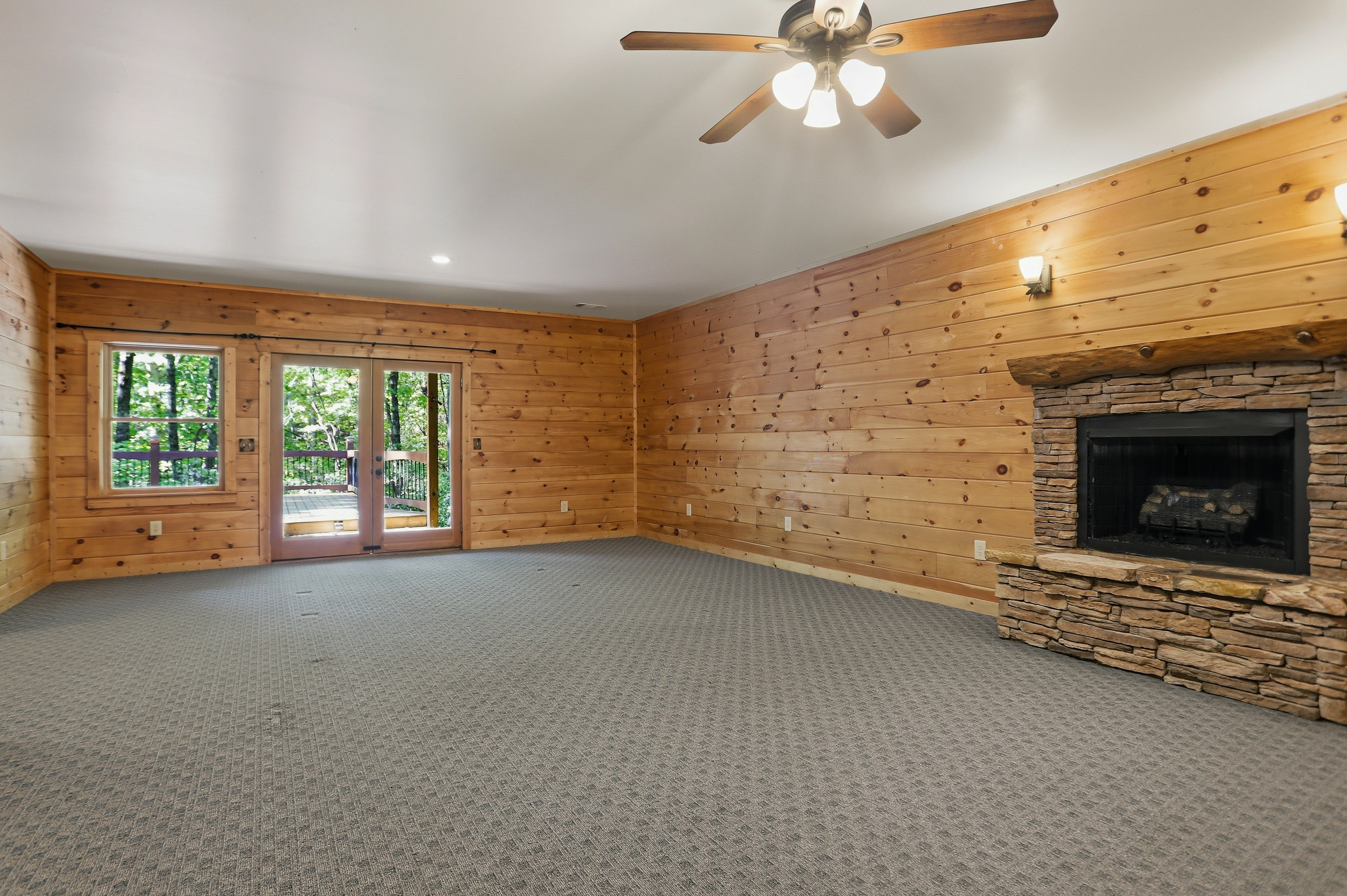 Photo 8 of 36 of 702 Ranch Mountain Dr, Dahlonega, GA