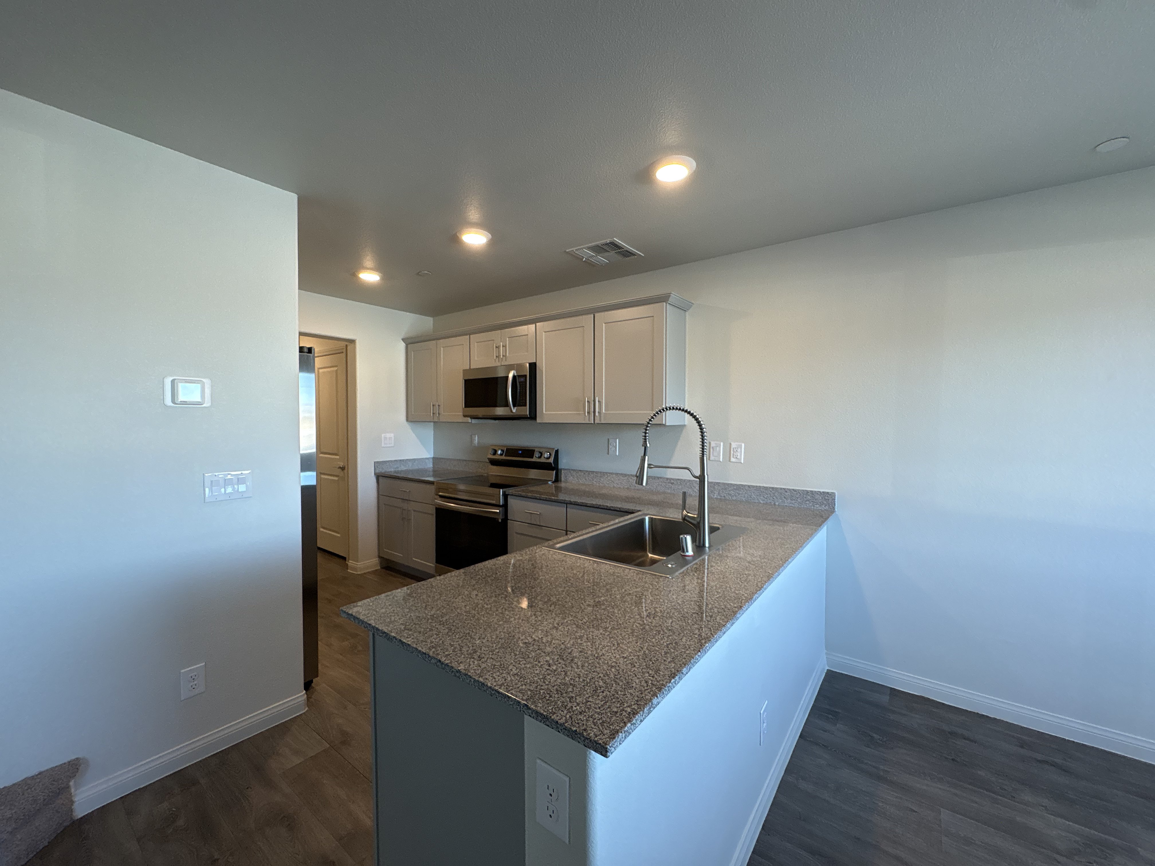Photo 2 of 19 of 12284 Radiant Sunrise Rd, Las Vegas, NV