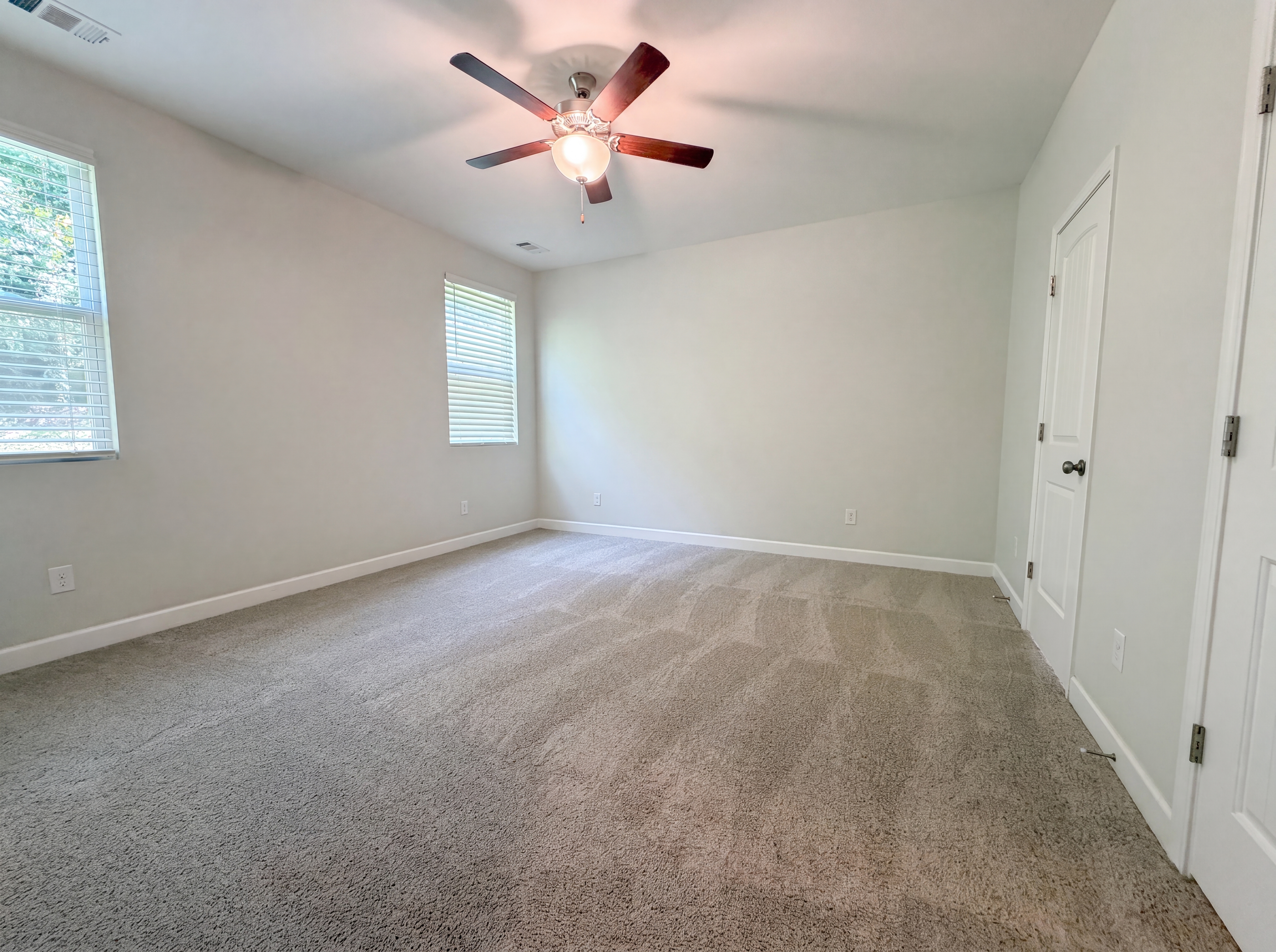 Photo 4 of 16 of 3113 Bromley Way, Antioch, TN