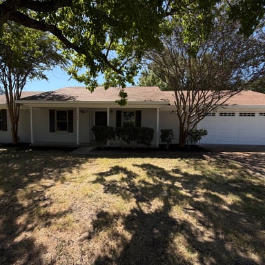 Property photo 1 of 309 Applewood Ln
