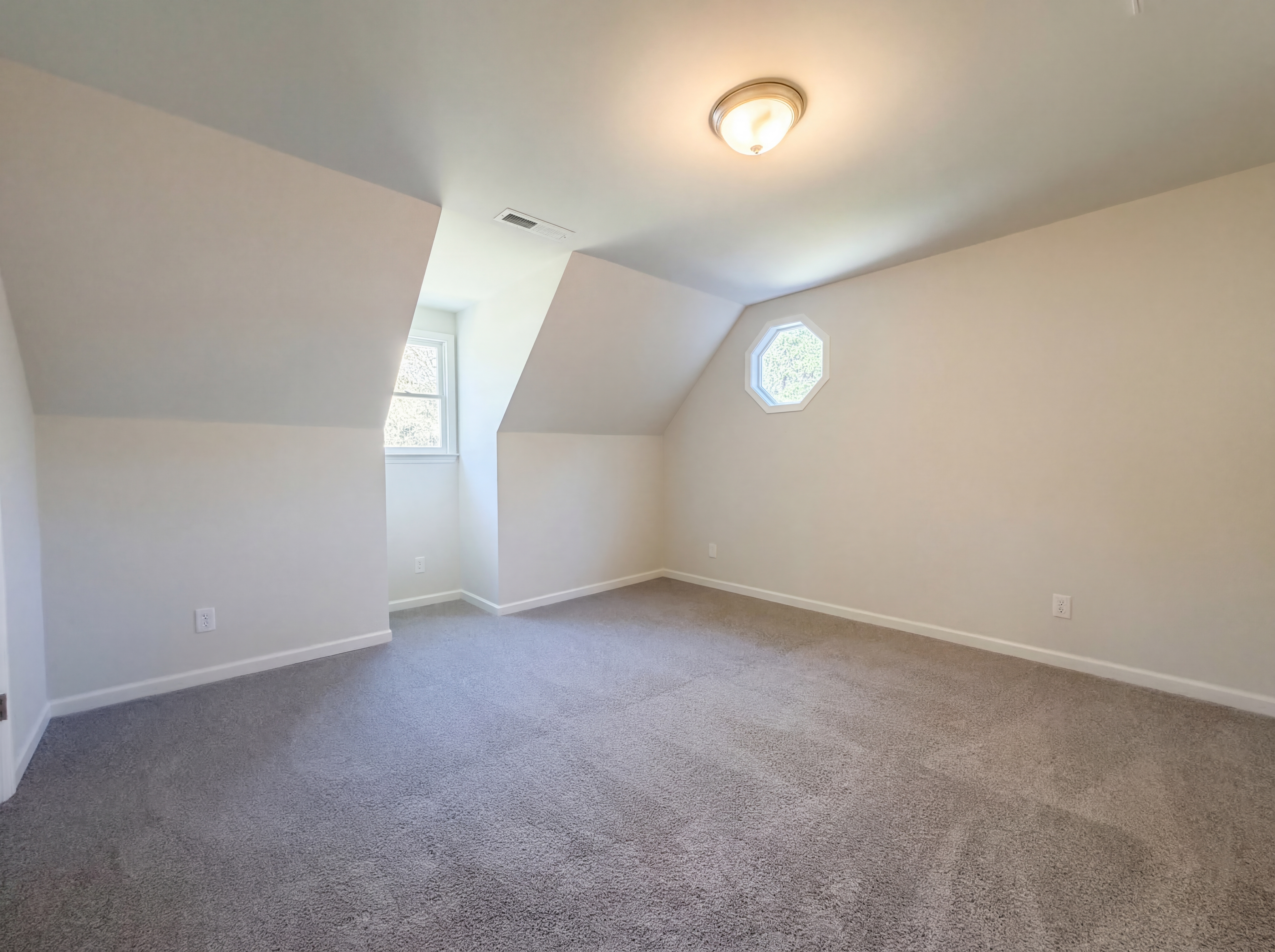 Photo 14 of 17 of 4507 Malvern Rd, Durham, NC