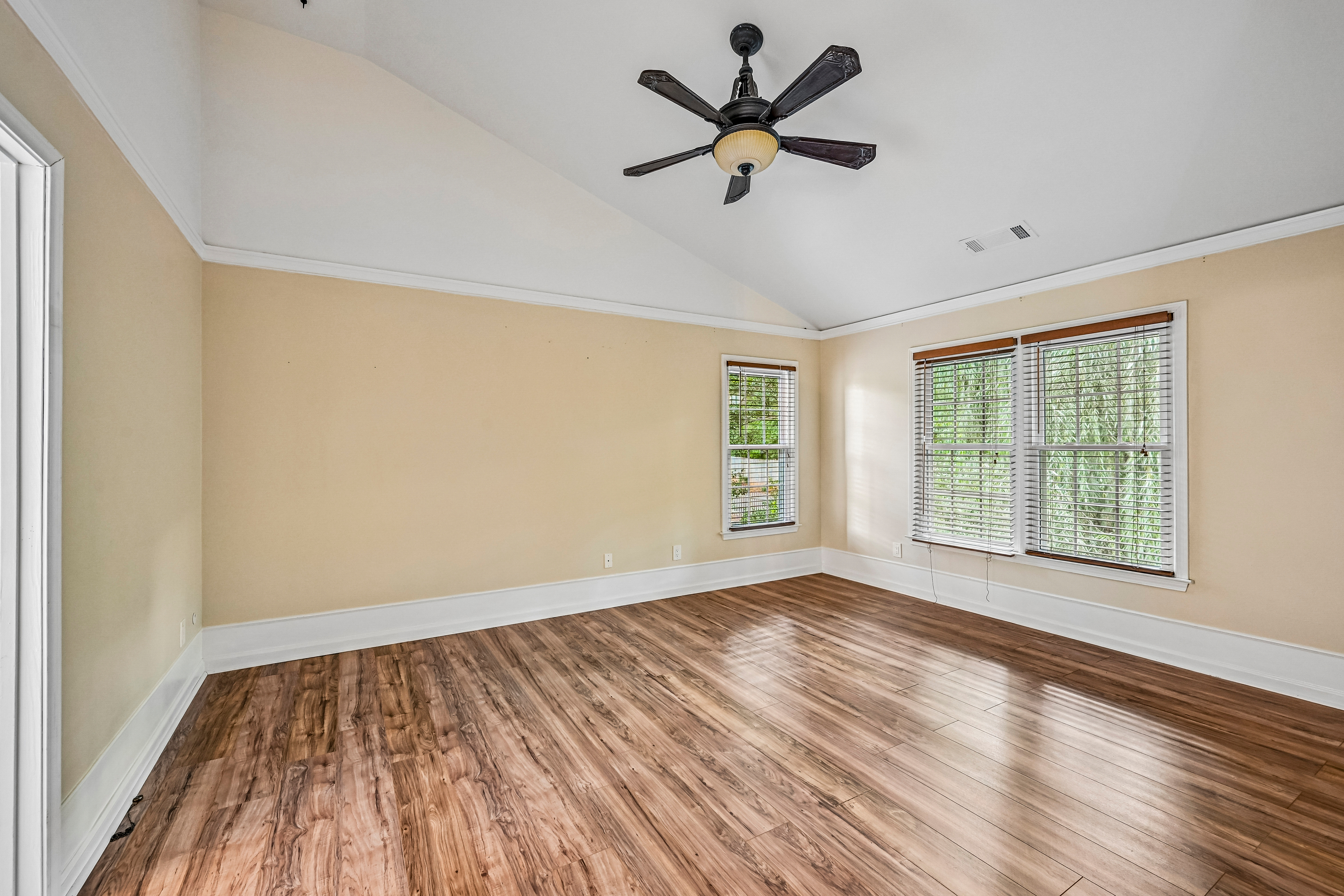 Photo 4 of 43 of 8590 River Walk Lndg, Johns Creek, GA