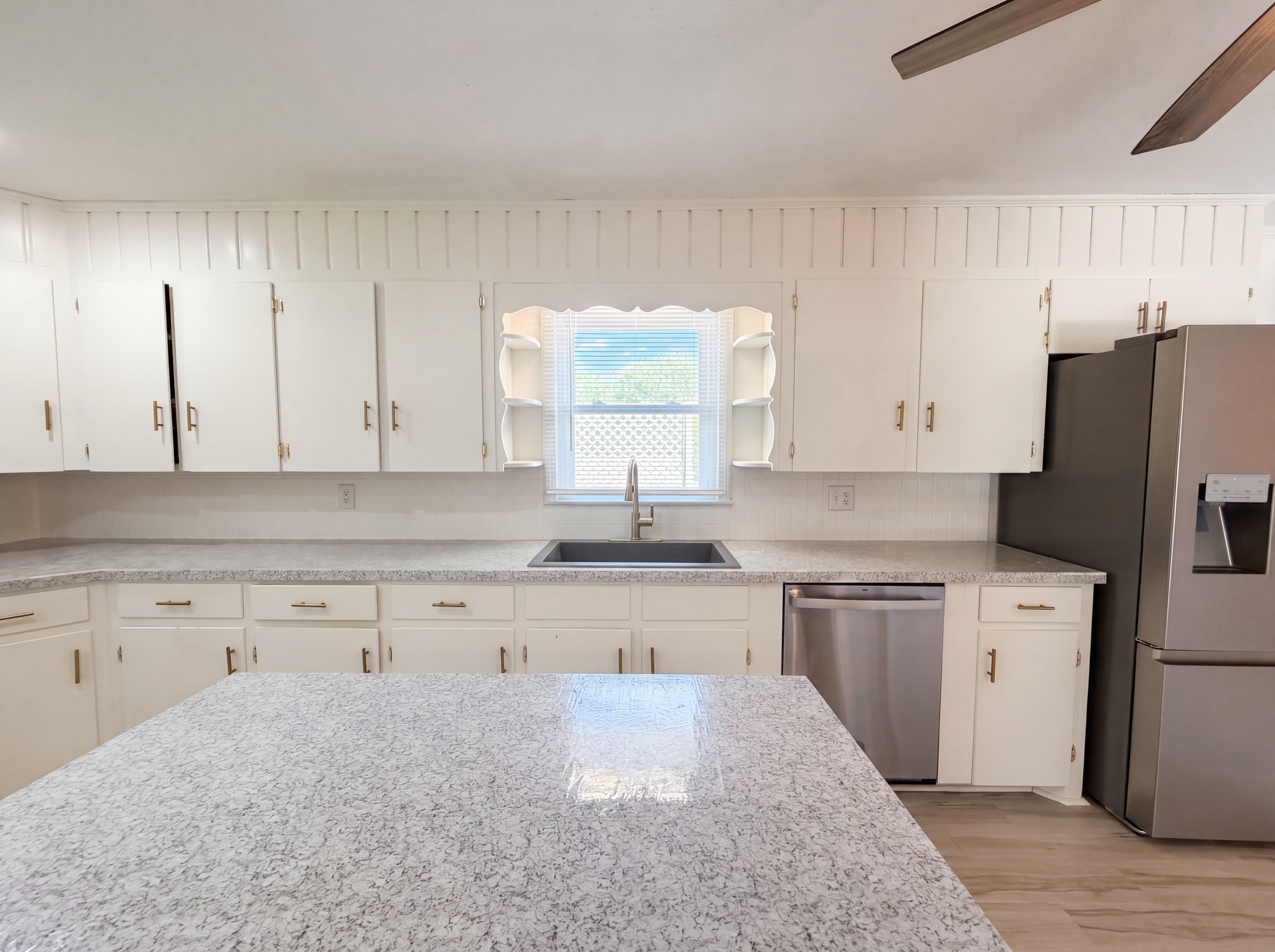 Photo 7 of 23 of 5305 Belews Creek Rd, Walkertown, NC
