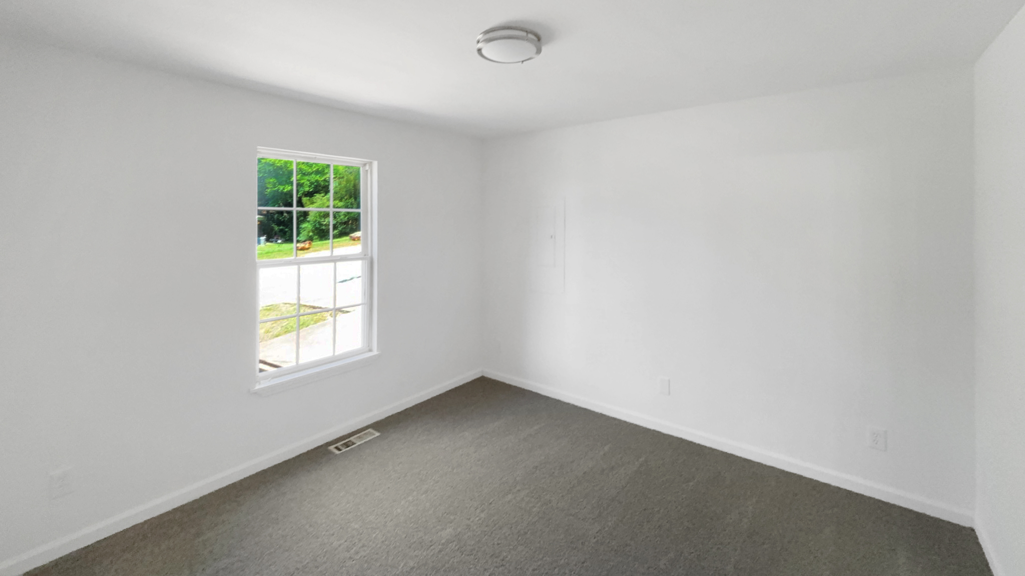 Photo 4 of 21 of 1886 Greenwood Rd, Chattanooga, TN