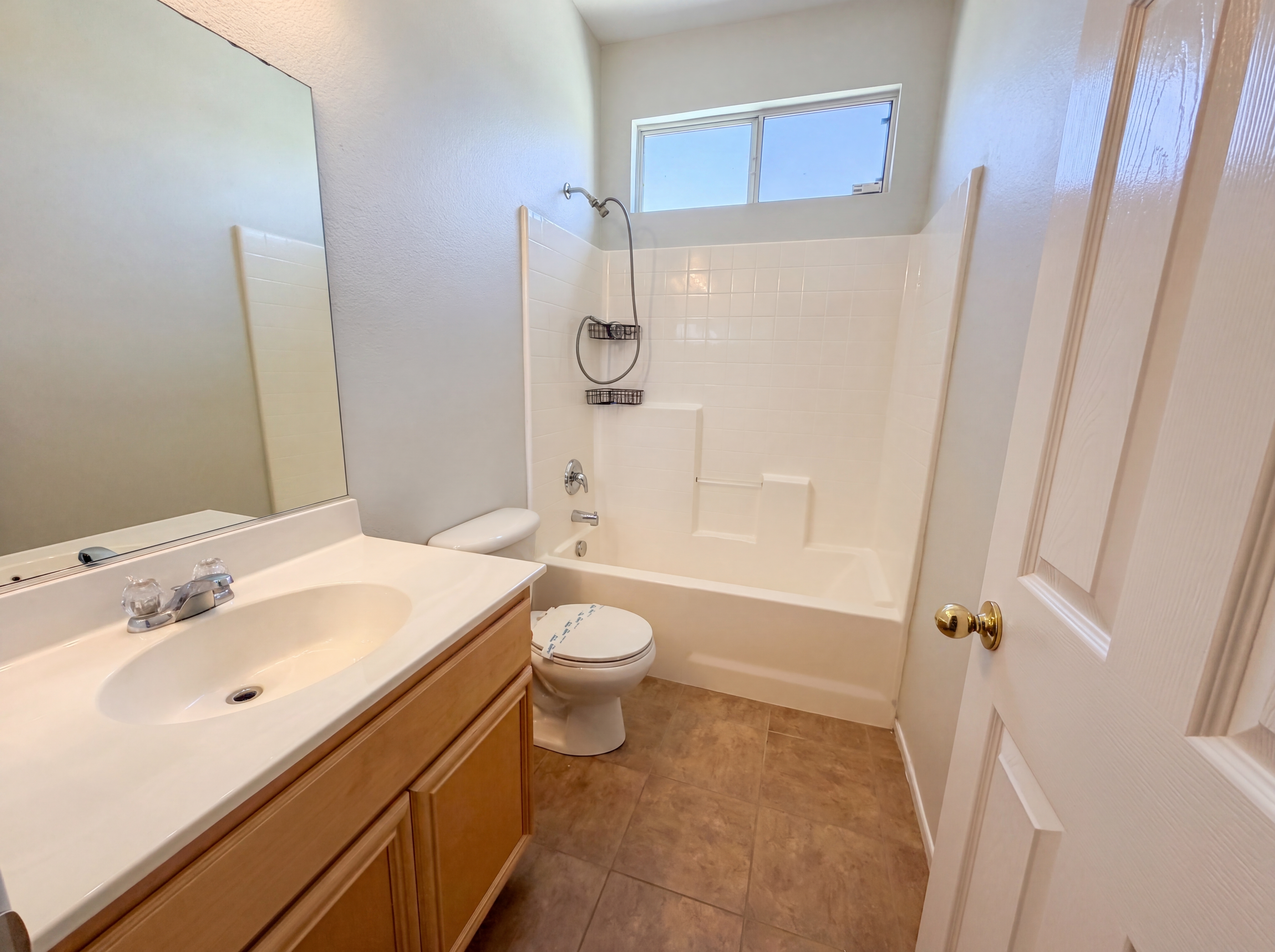Photo 13 of 19 of 16960 Tack Ln, Moreno Valley, CA