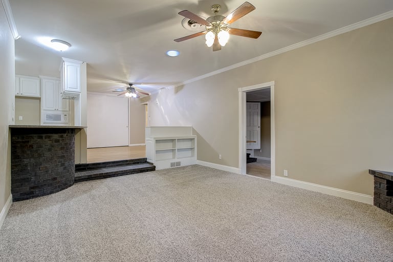 Photo 24 of 40 - 2600 Heidelberg Ct, Sacramento, CA 95826