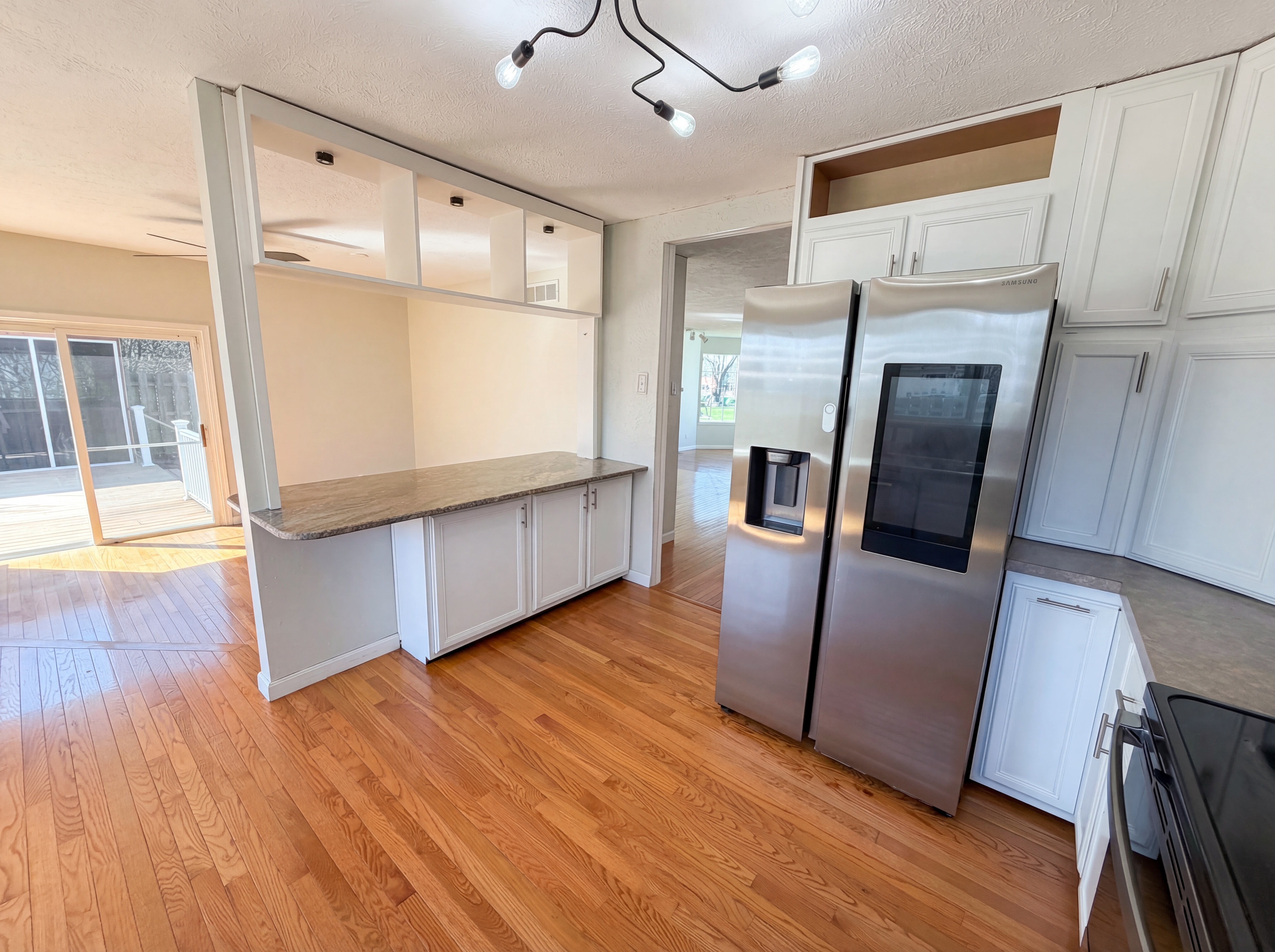 Photo 13 of 31 of 7049 Woodland Ave, Chagrin Falls, OH