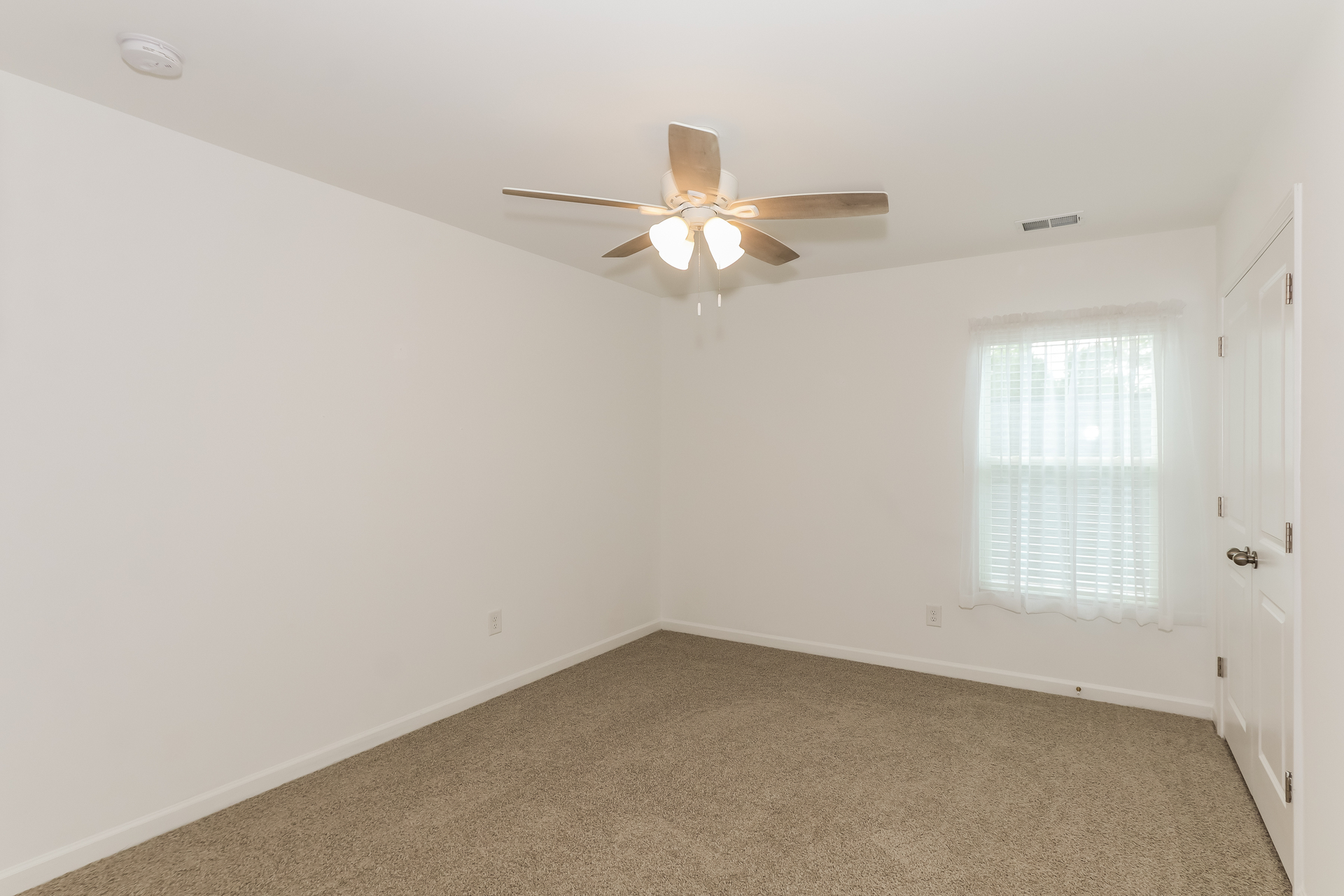Photo 13 of 22 of 1126 Joywood Dr, Longs, SC