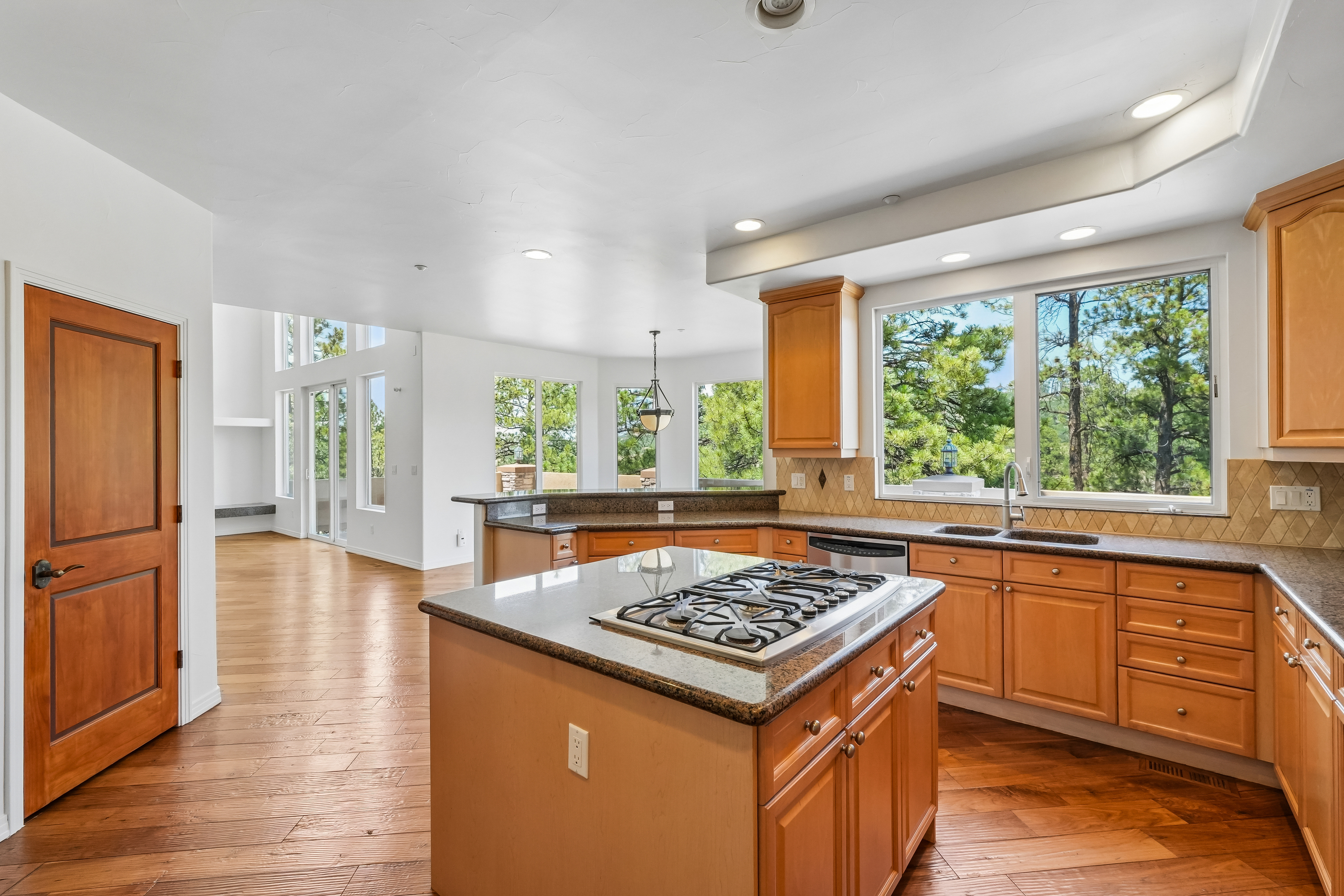 Photo 24 of 80 of 4730 Tierra Alta Dr, Castle Rock, CO