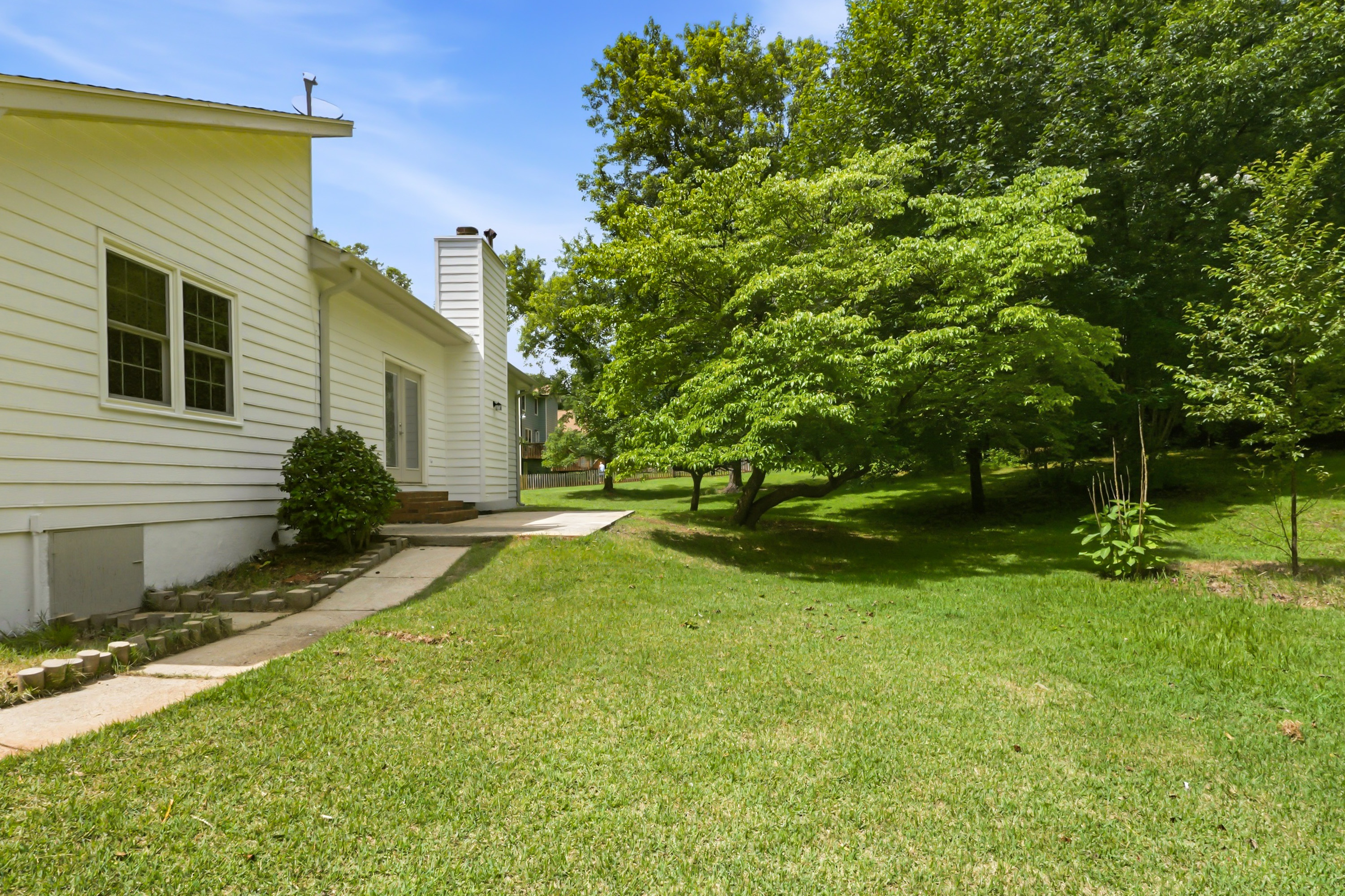 Photo 5 of 32 of 335 Stoneridge Way, Fayetteville, GA