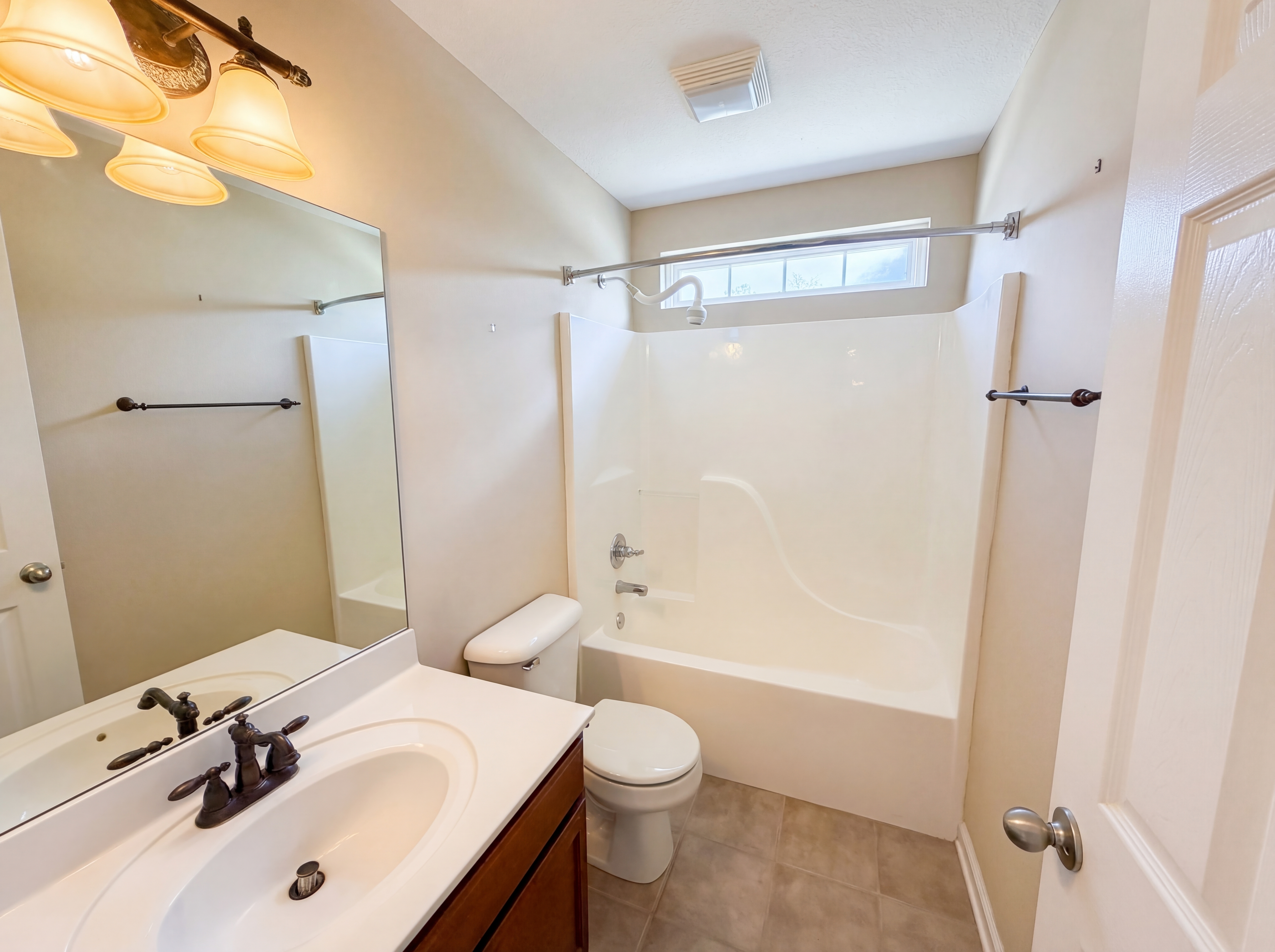 Photo 6 of 24 of 6937 Bucksland Dr, Ooltewah, TN