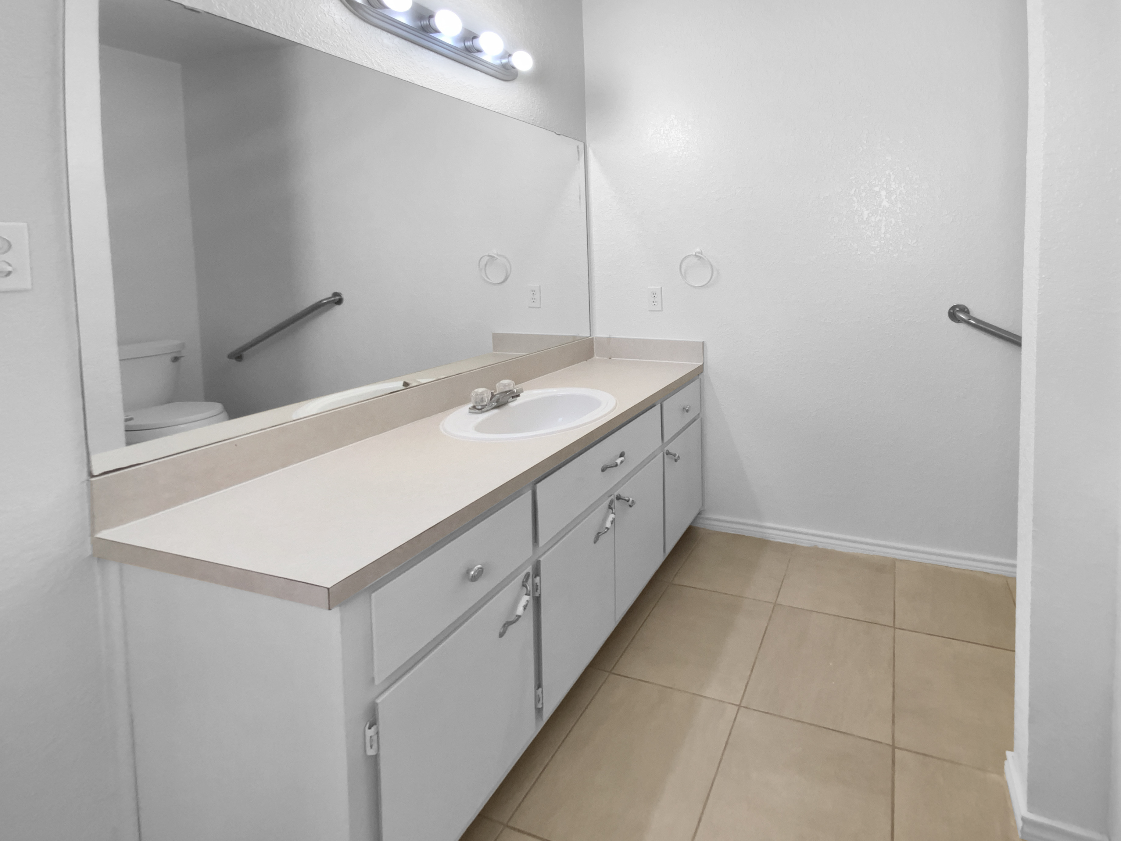 Photo 12 of 21 of 4307 Blueduck Dr, Killeen, TX