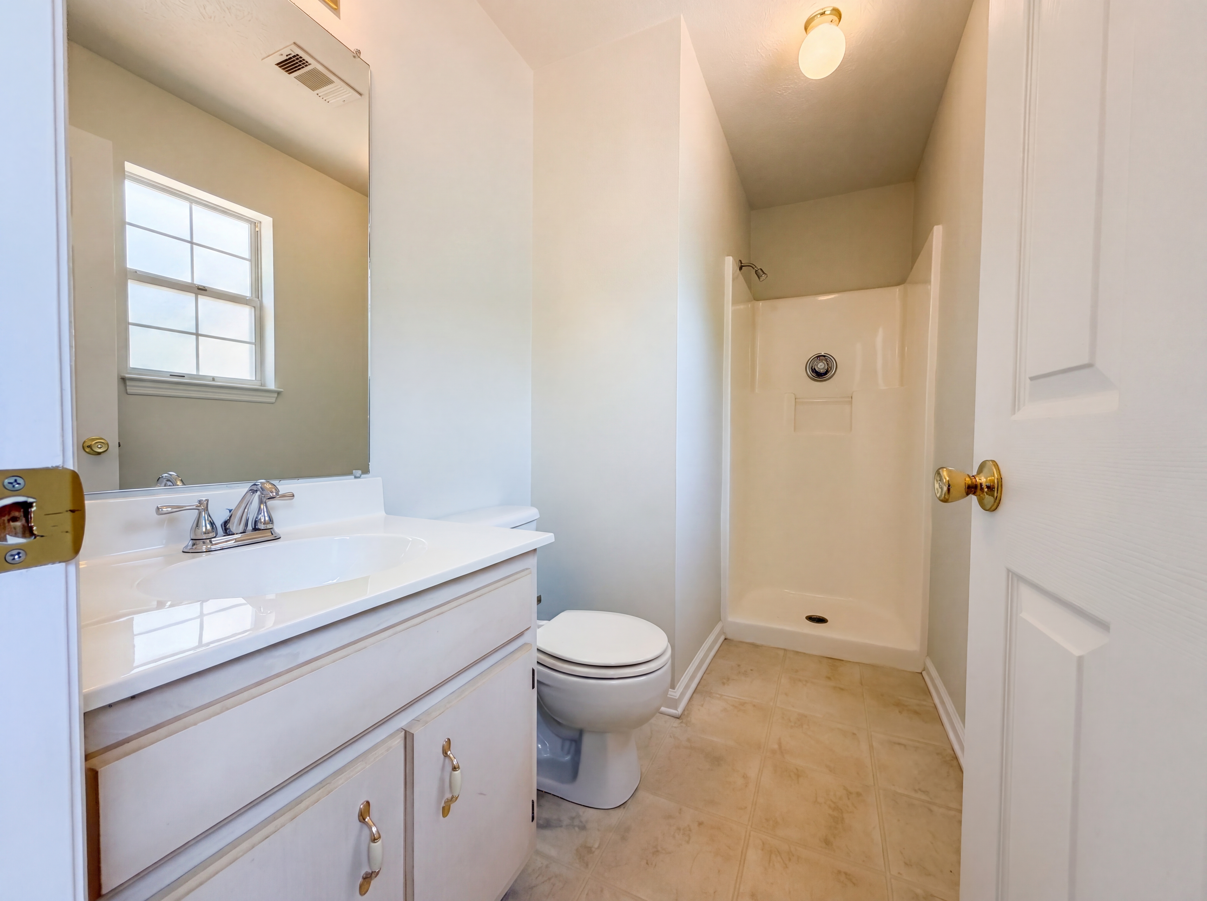 Photo 13 of 16 of 609 Sandy Spring Trl, Madison, TN