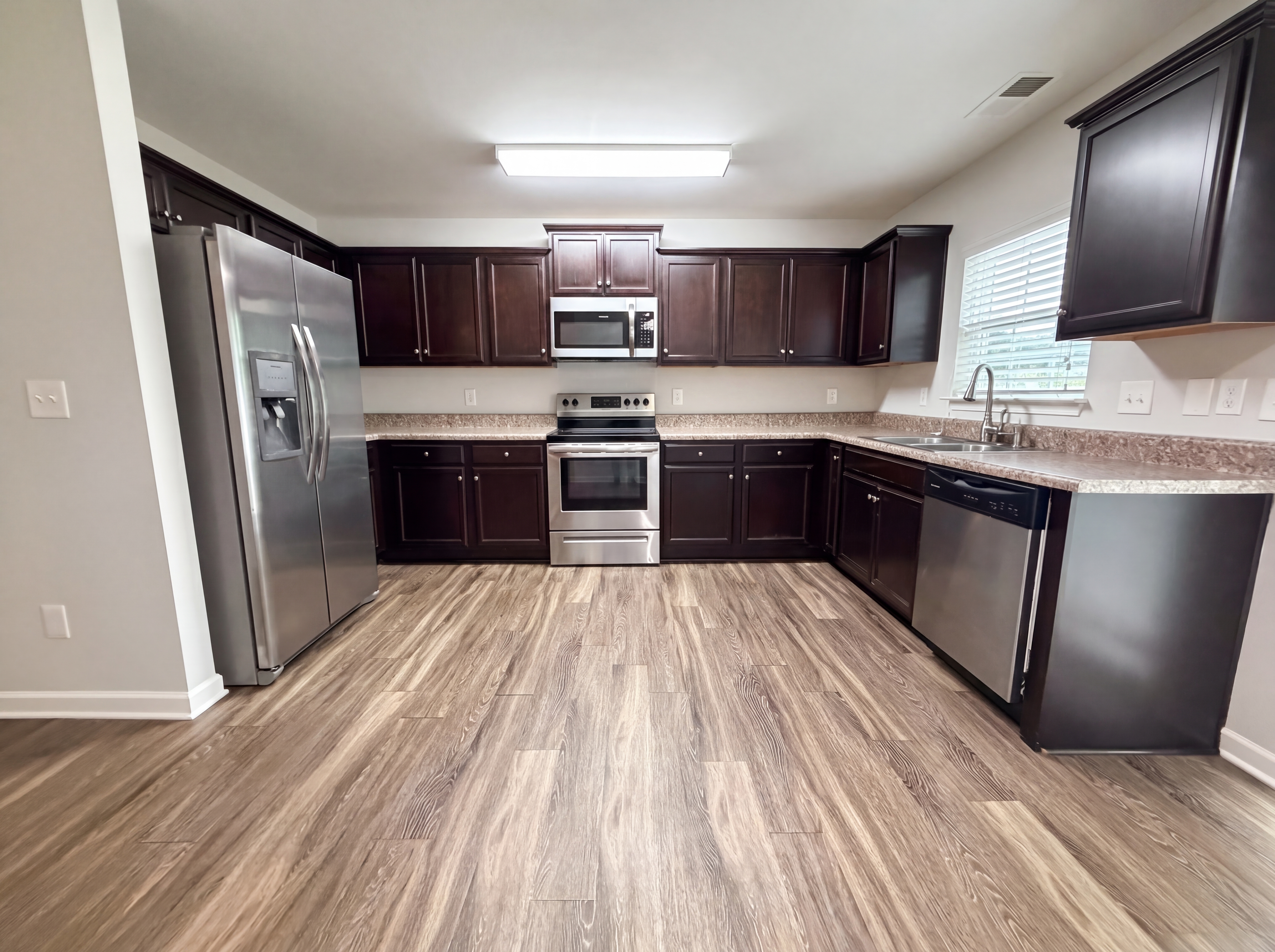 Photo 2 of 17 of 3462 Pridgen Ridge Dr, Winston Salem, NC