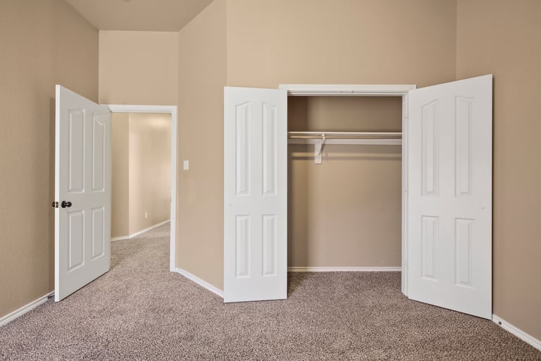 Photo 15 of 29 - 2308 Calmont Dr, Arlington, TX 76001